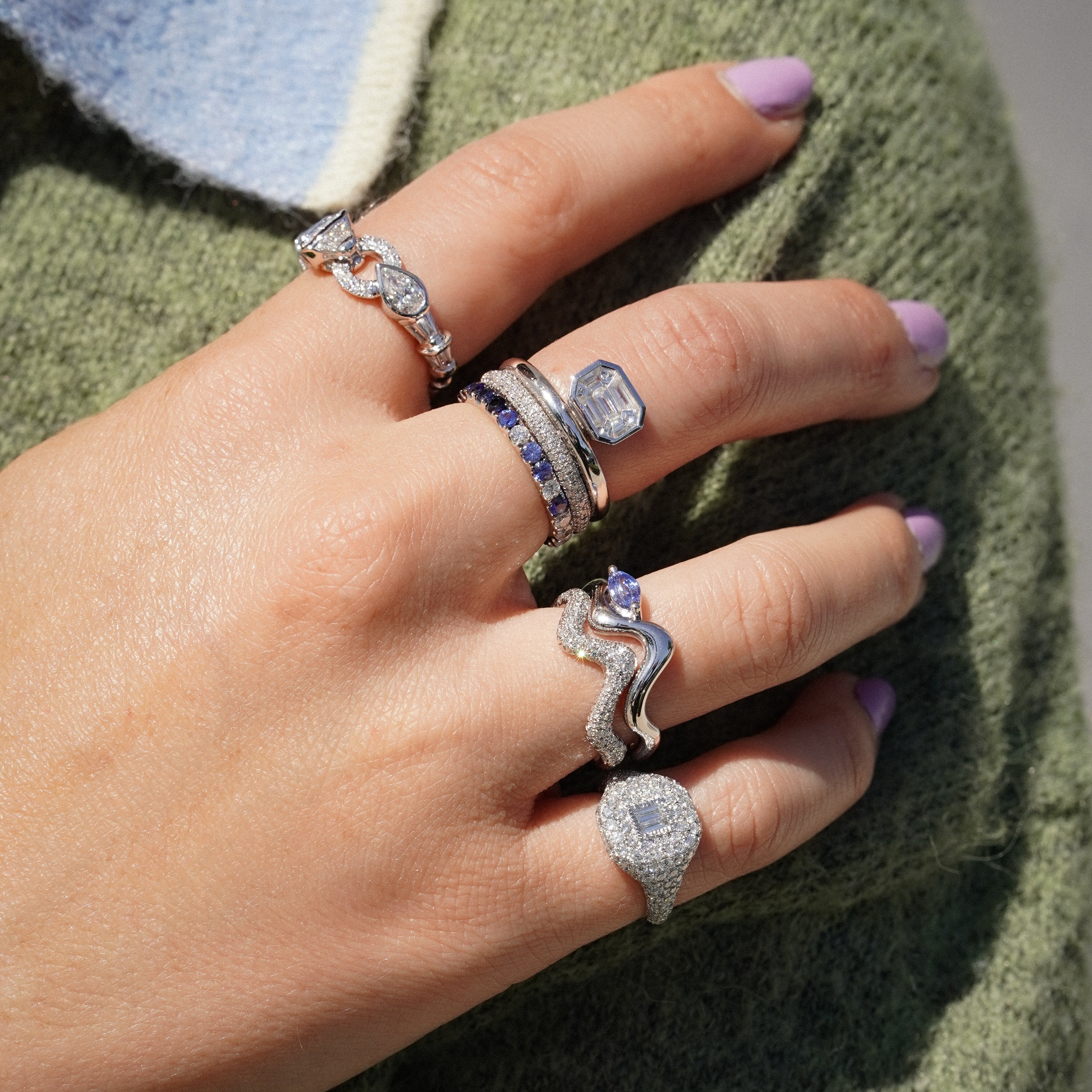 DIAMOND SERPENTINE RING