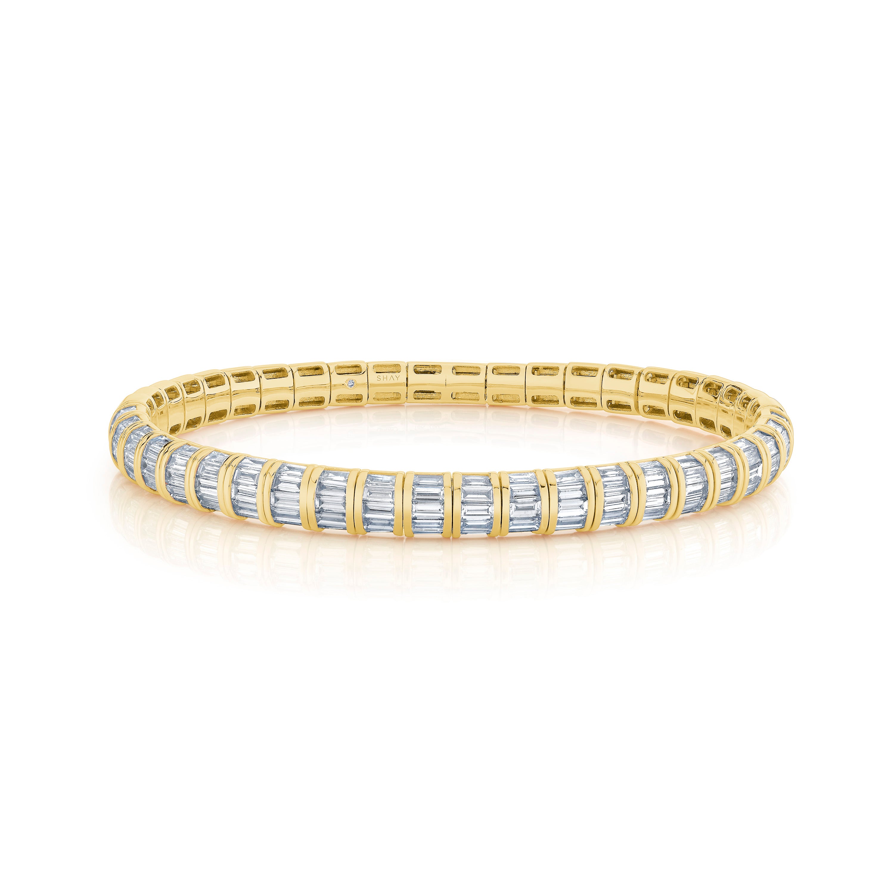 SHAY Diamond Baguette Stretch Bracelet, 4.78ct, 18k gold, detail view