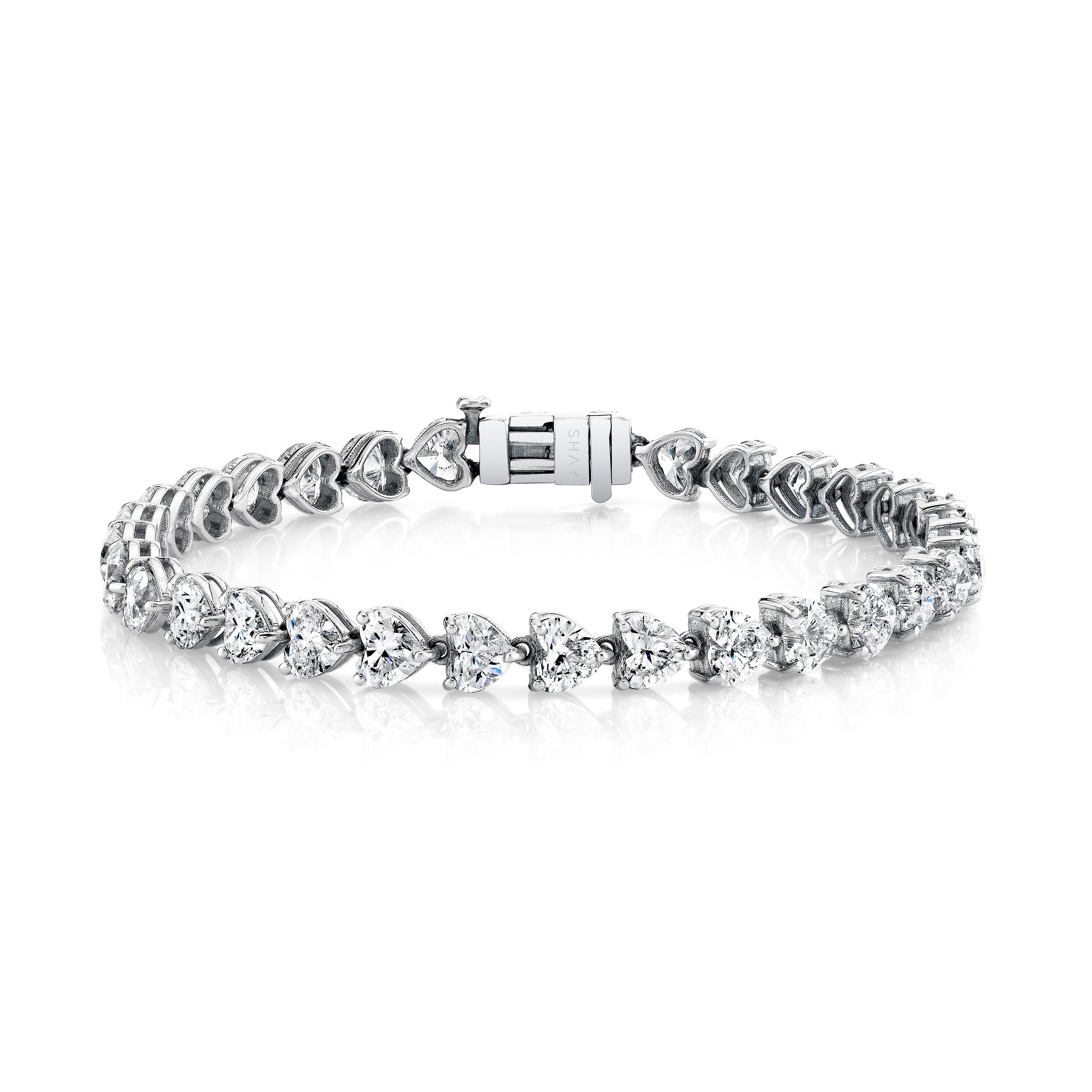 SHAY Diamond Heart Tennis Bracelet, 10ct, 18k gold, detail view
