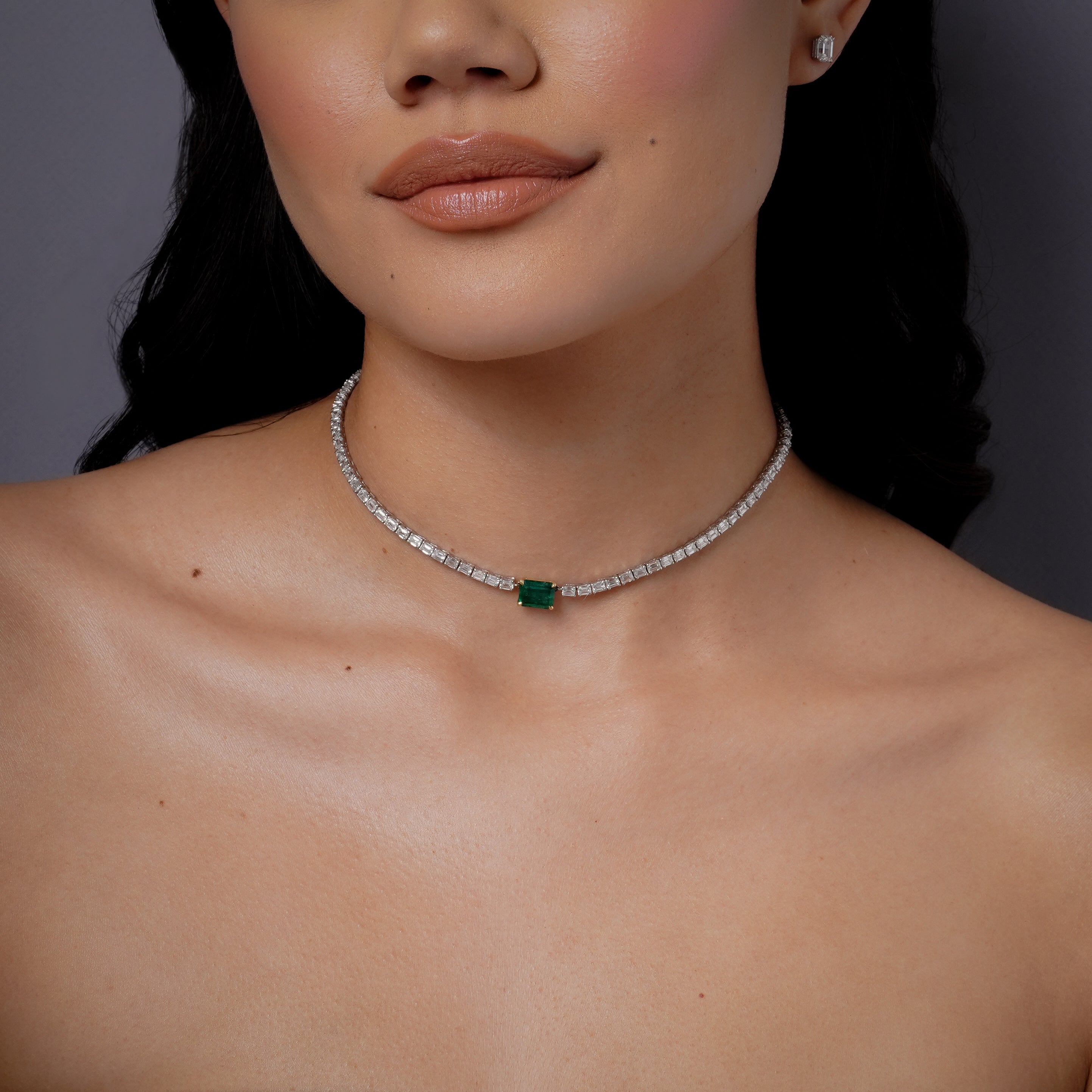 DIAMOND & EMERALD BAGUETTE TENNIS NECKLACE