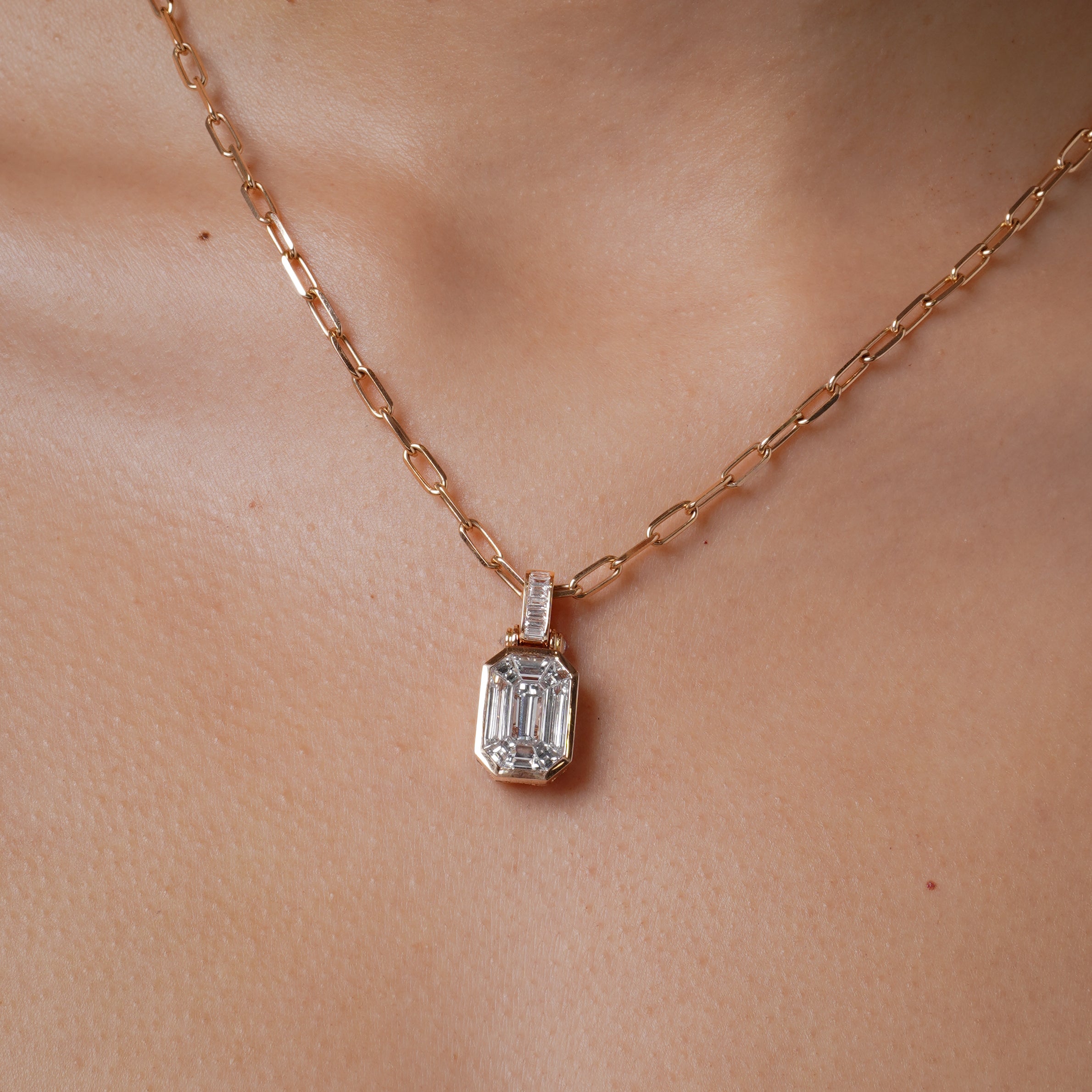 SHAY Grand Diamond Illusion Necklace, 5ct, 18k gold, alternate view