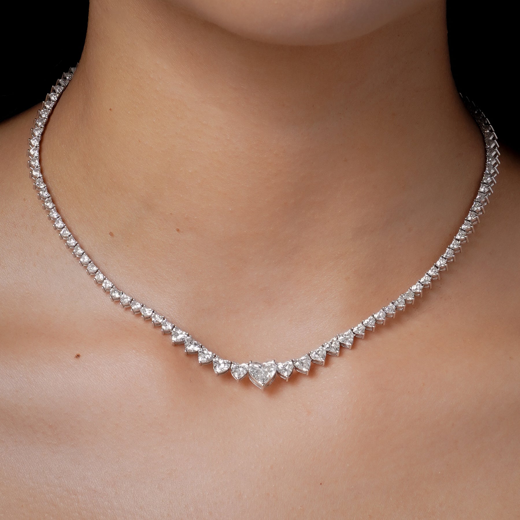 SHAY Diamond Gradual Heart Tennis Necklace, 1.51ct center, 18k gold, alternate view