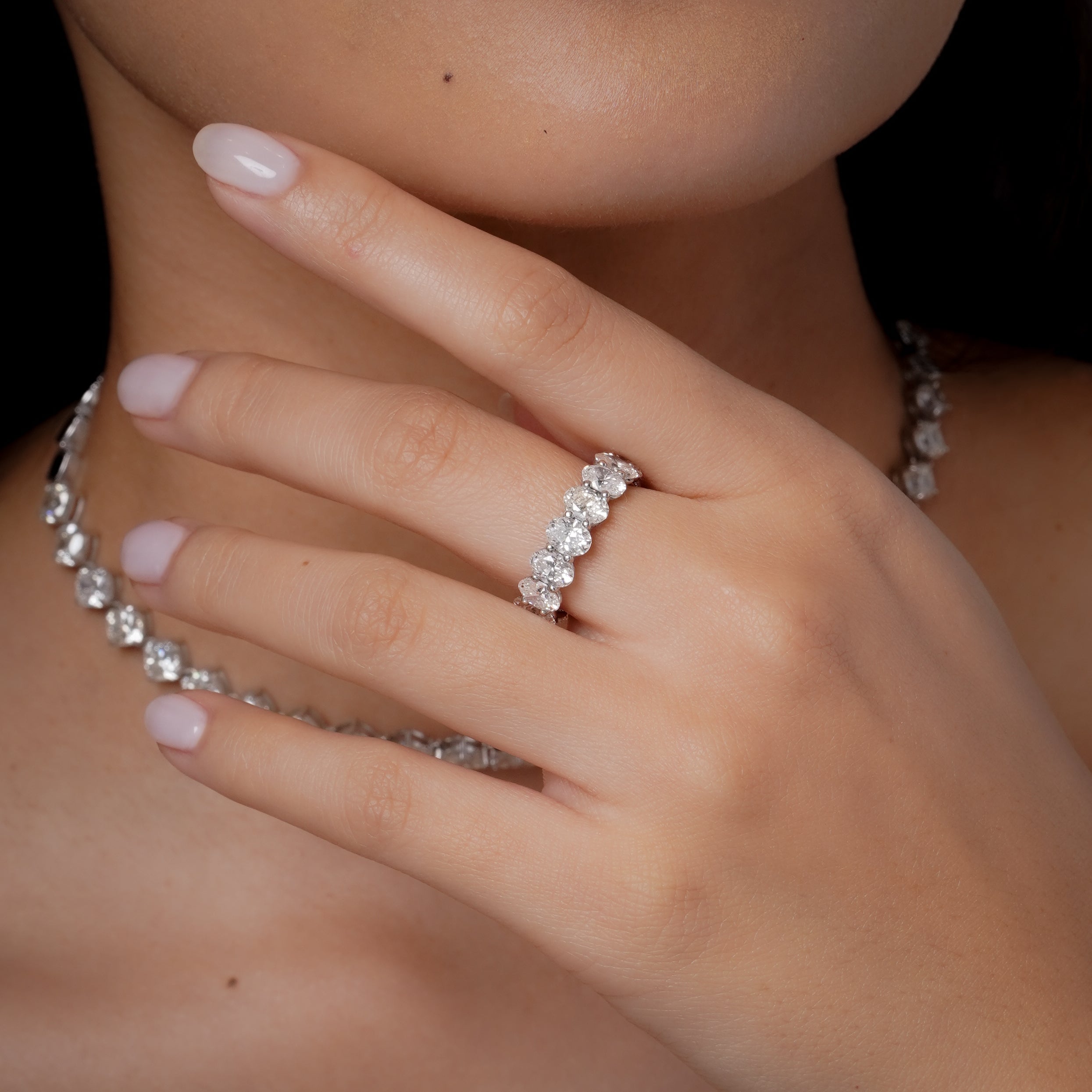 DIAMOND OVAL ETERNITY RING