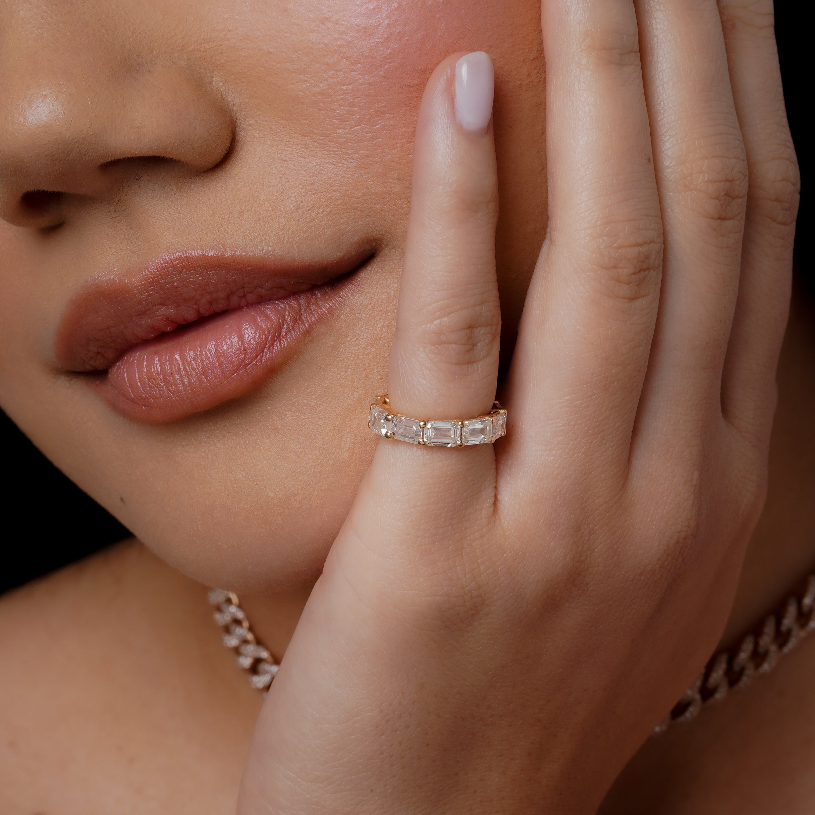 DIAMOND EAST WEST PINKY BAND