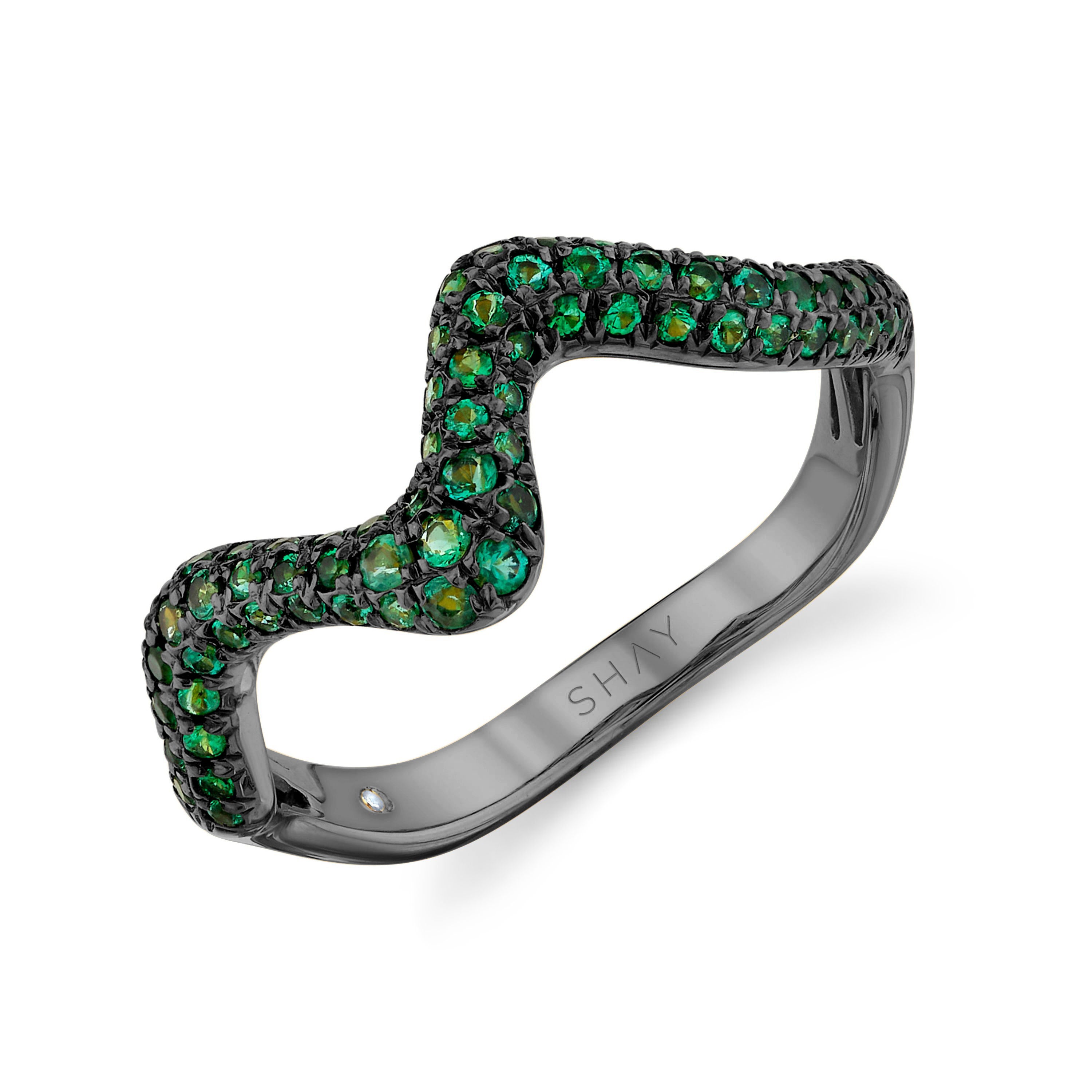 EMERALD WAVE RING