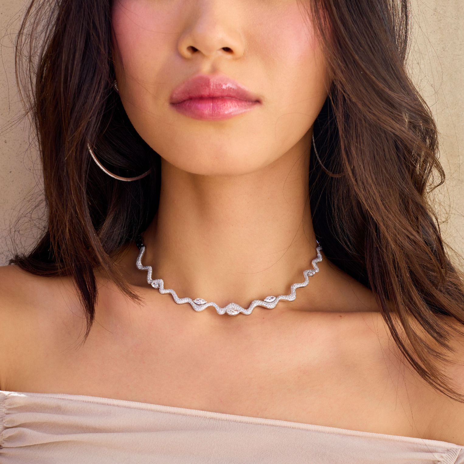 DIAMOND MARQUISE WAVE COLLAR