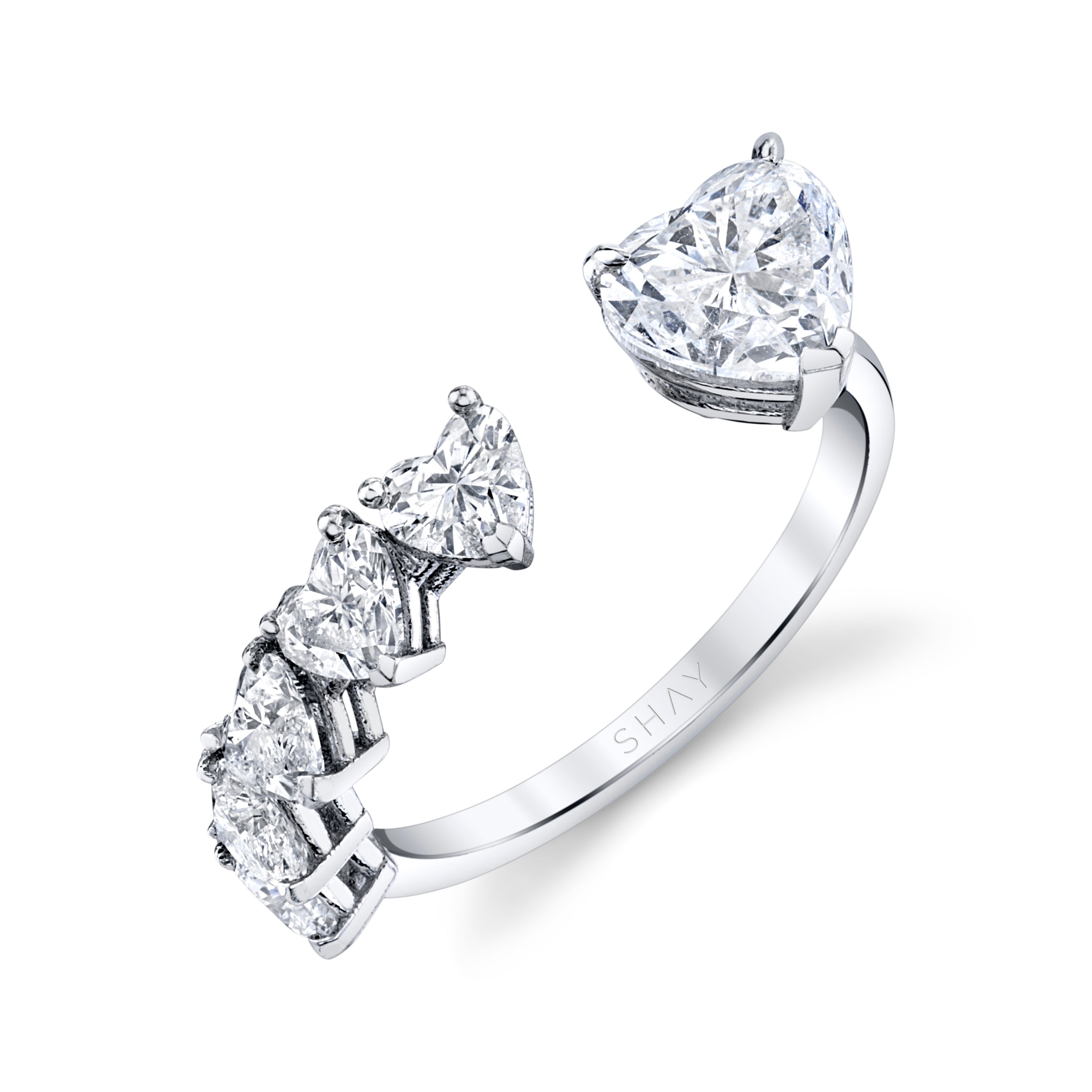 SHAY Diamond Floating Heart Ring, 9.8ct, 18k gold, detail view