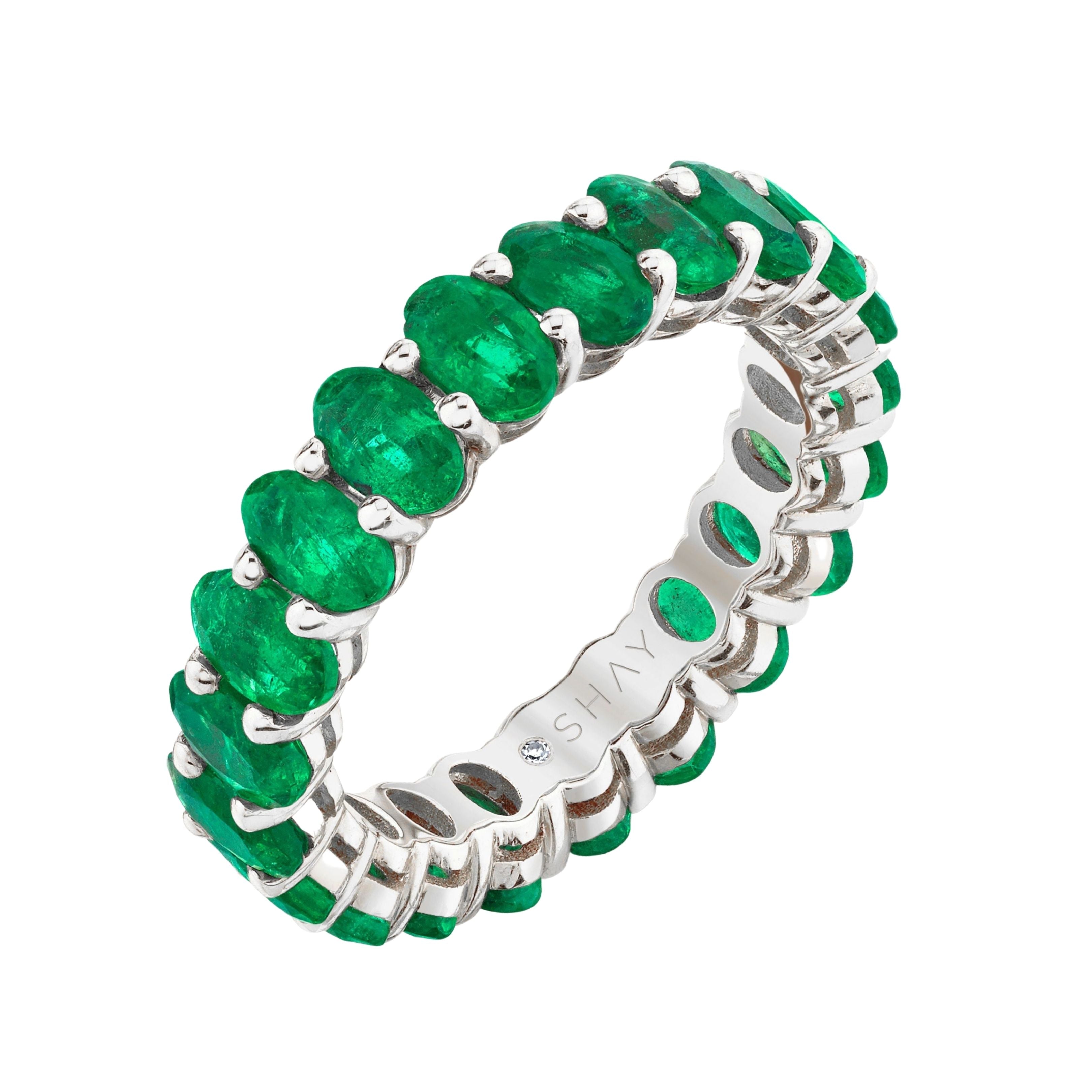 EMERALD OVAL ETERNITY BAND PETITE