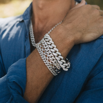 READY TO SHIP MEN'S DIAMOND FLAT ESSENTIAL LINK BRACELET