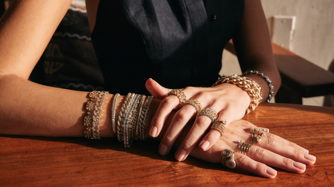 Discover the Hottest Jewelry Trends for Summer 2024