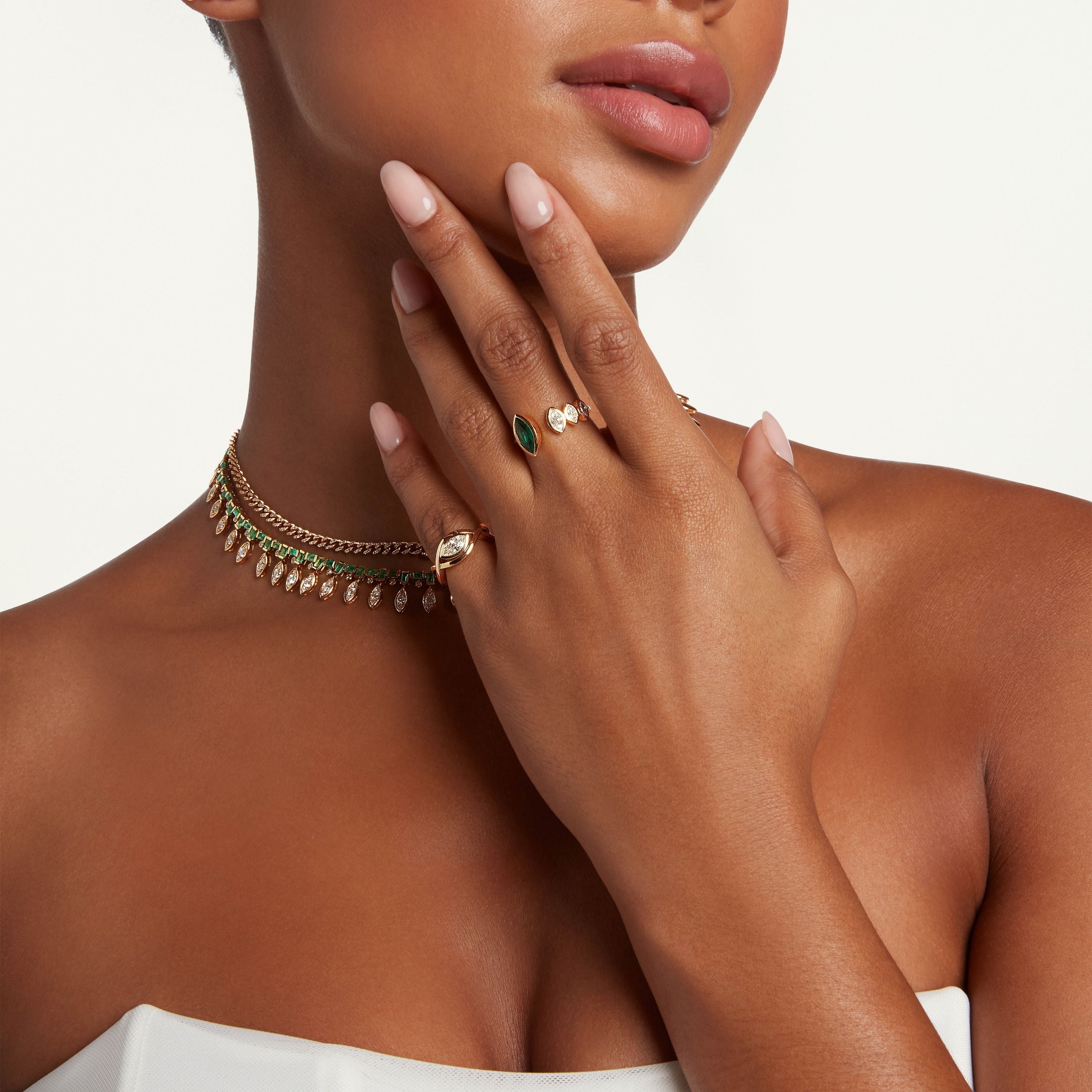 DIAMOND VINE PINKY RING