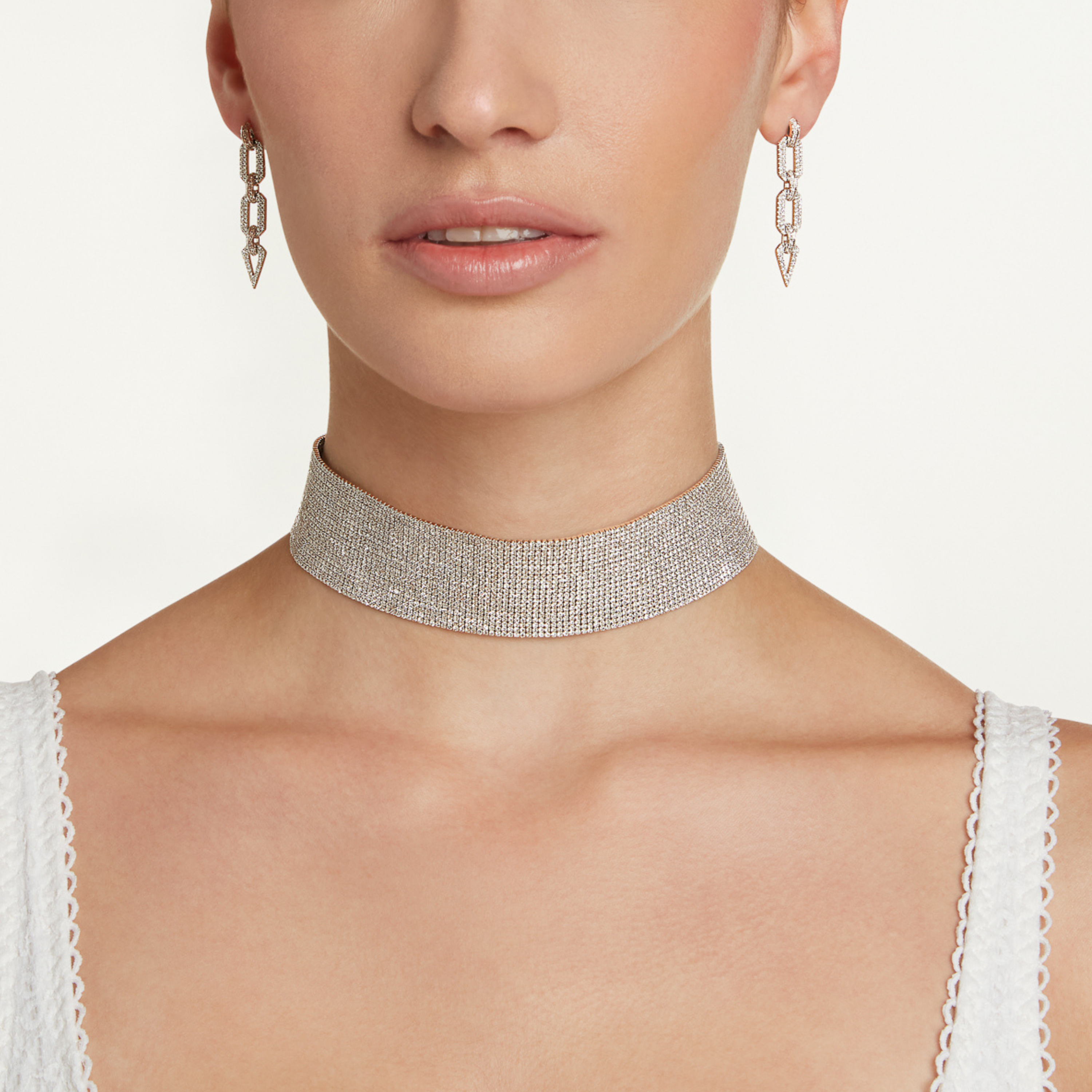 DIAMOND MESH CHOKER