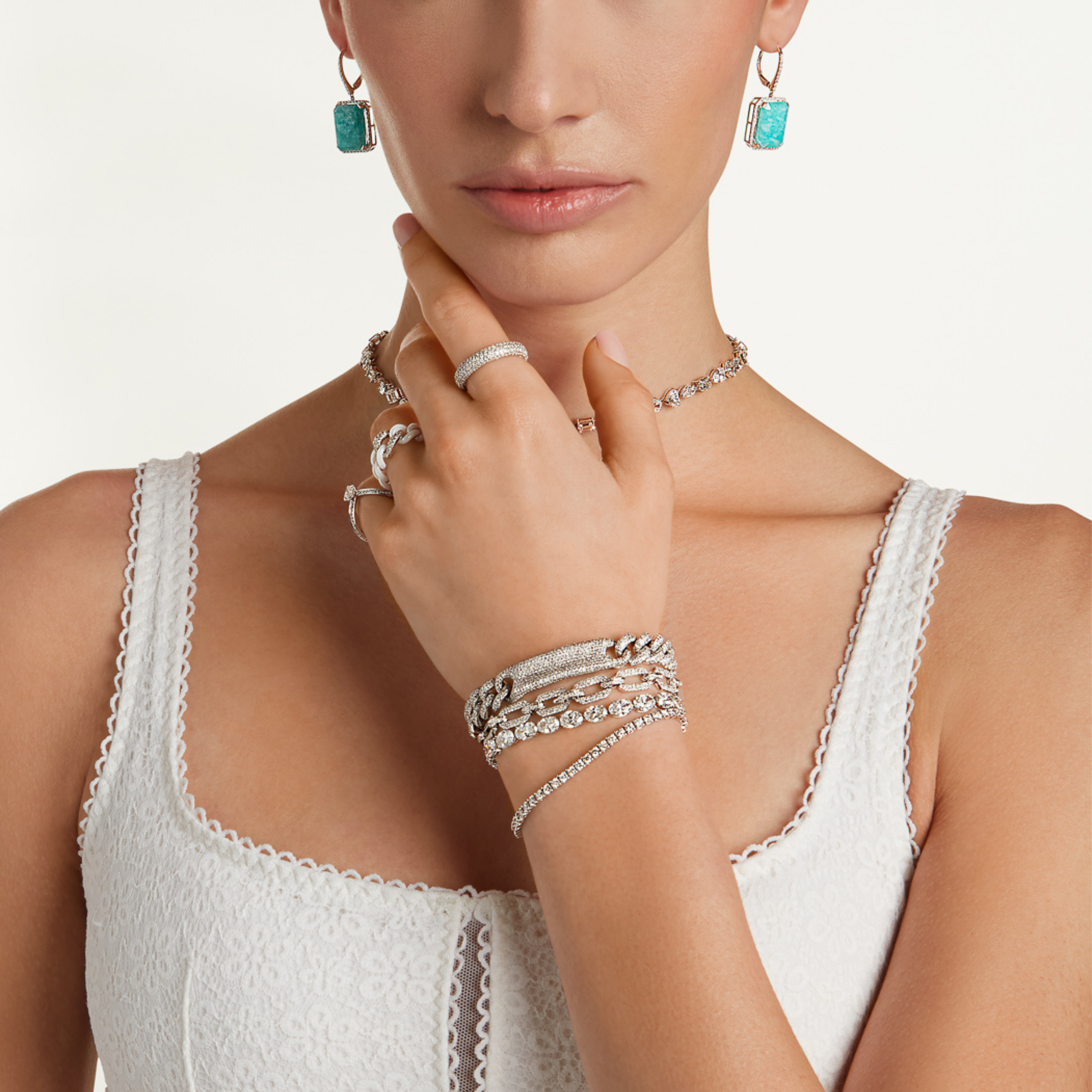 DIAMOND EAST WEST OVAL TENNIS BRACELET