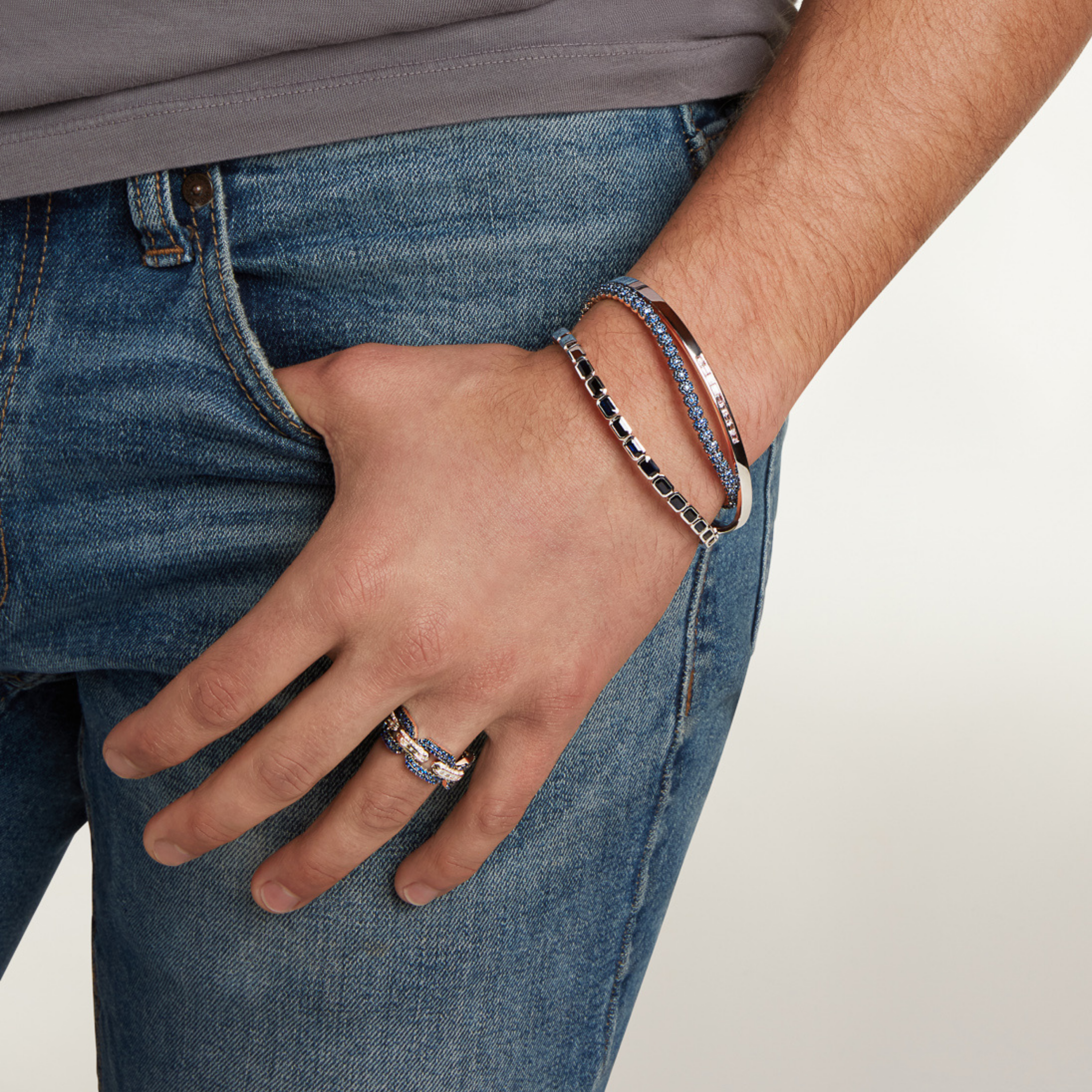 MEN'S BLUE SAPPHIRE & DIAMOND GEO LINK RING