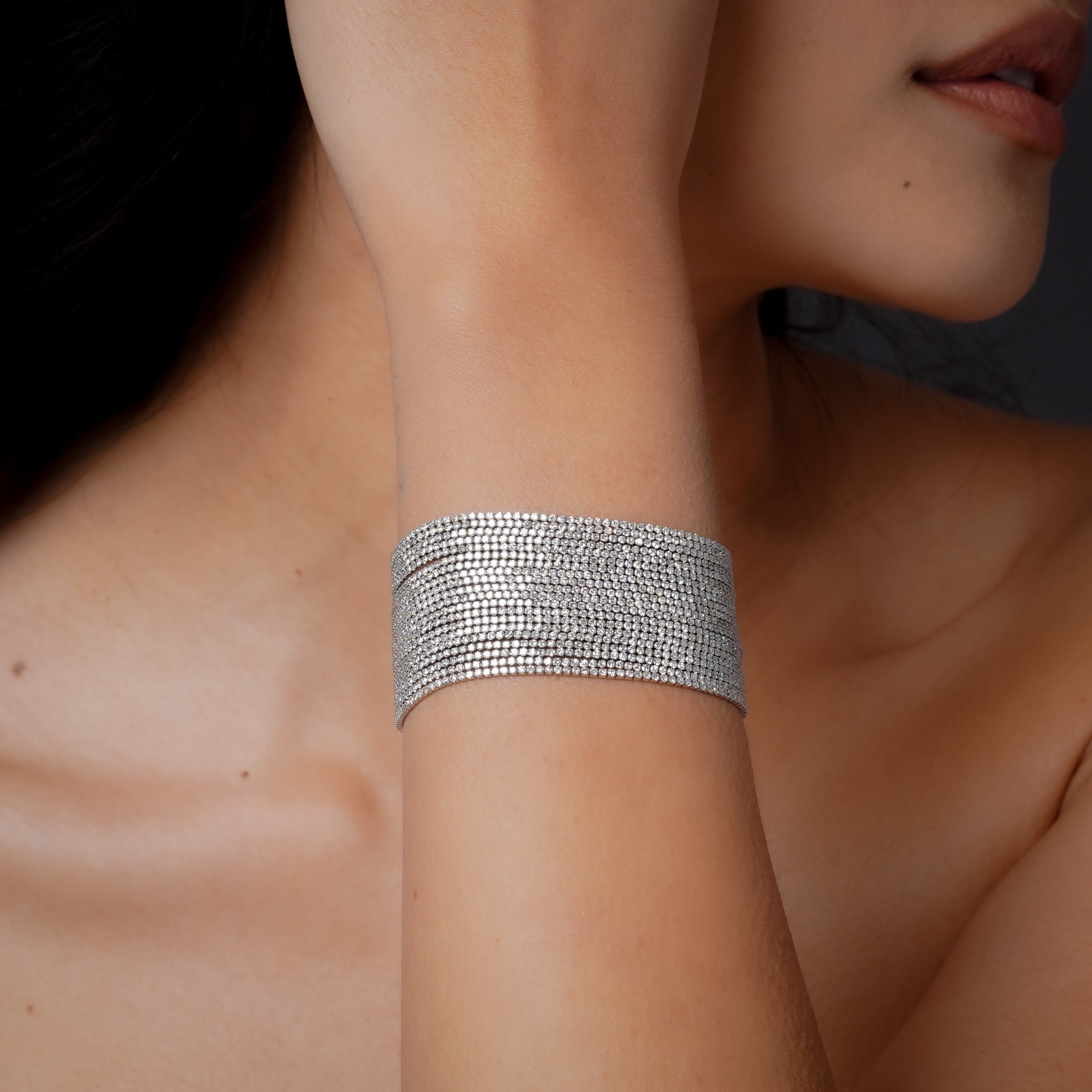 DIAMOND 20 THREAD STACK BRACELET