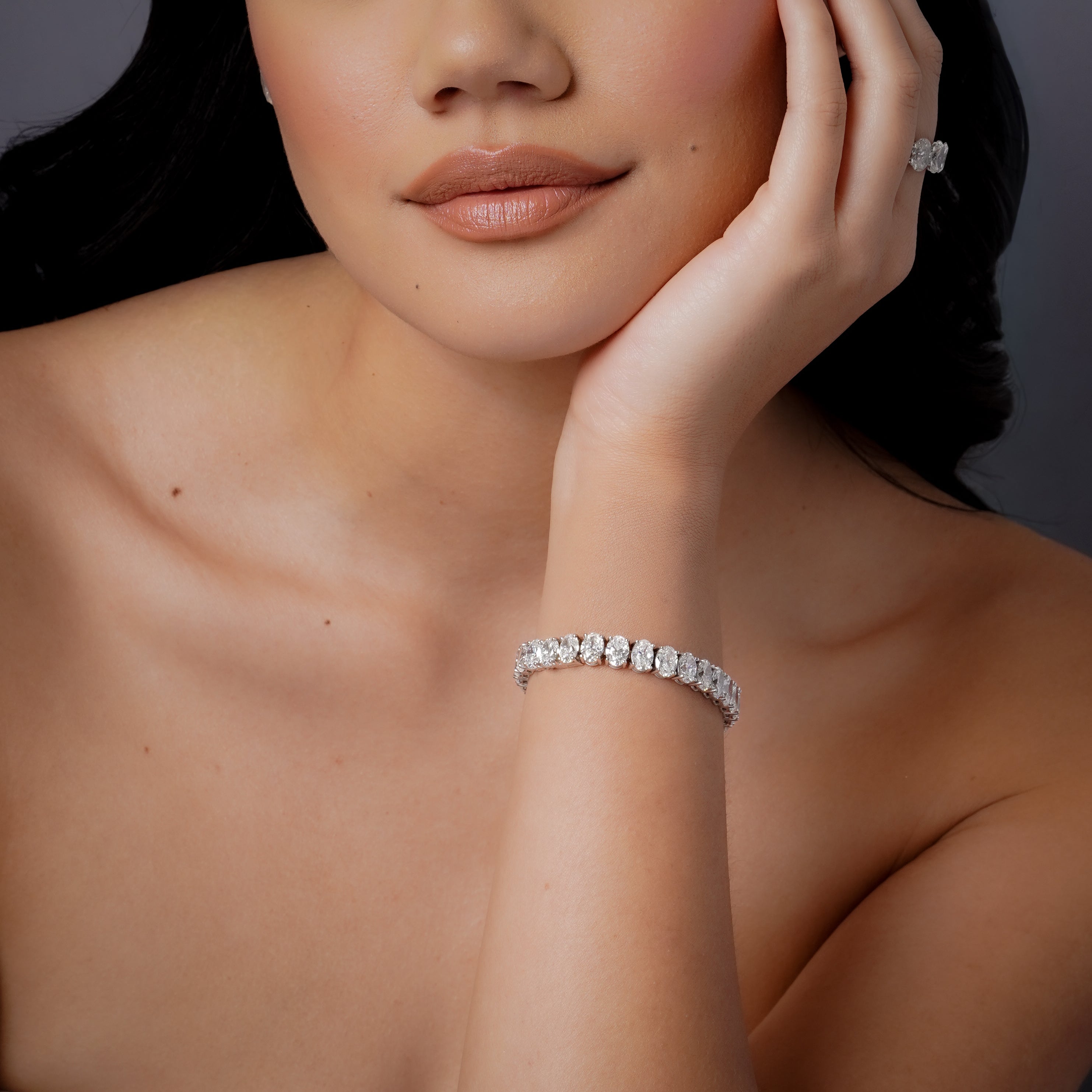 DIAMOND OVAL TENNIS BRACELET