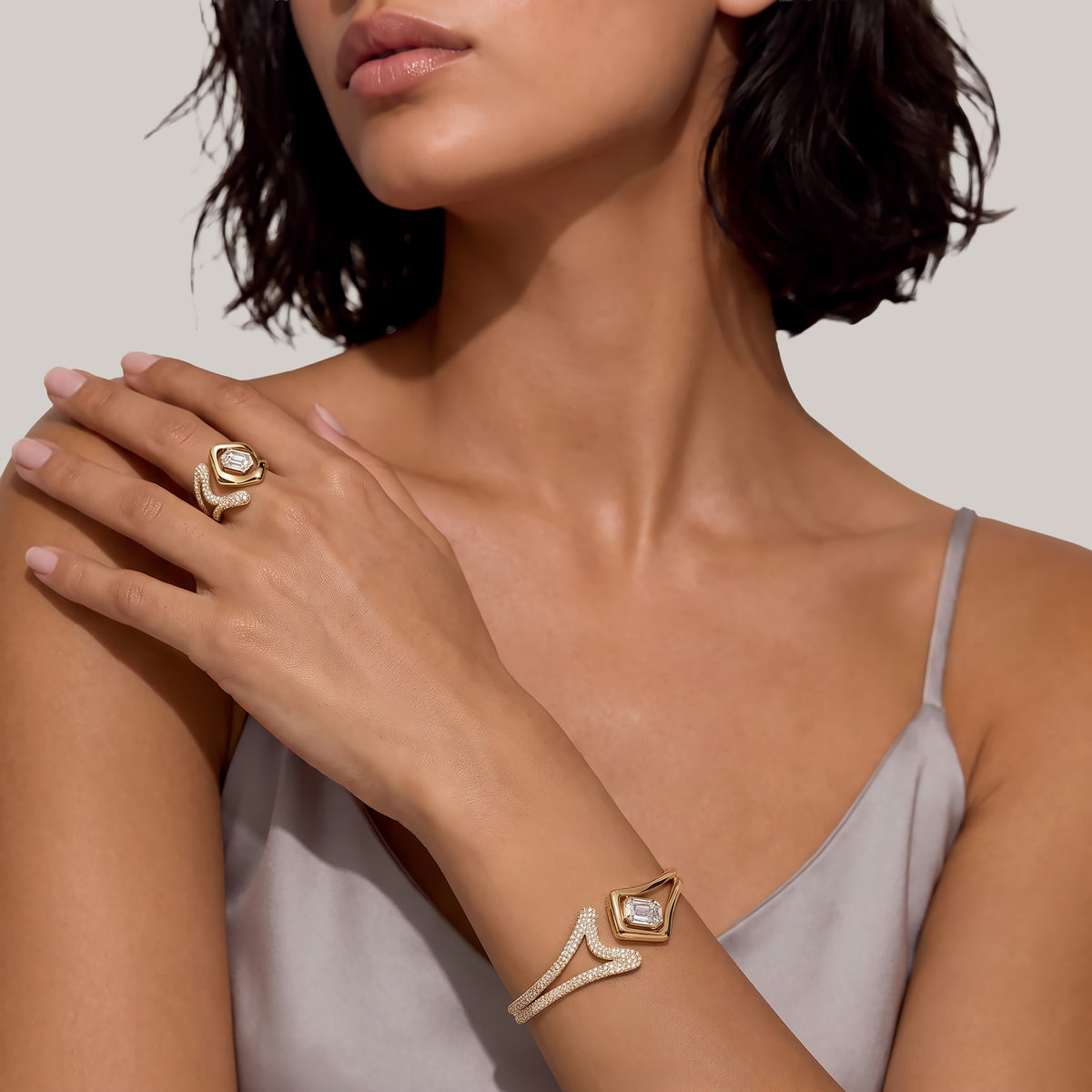 DIAMOND ZAR BANGLE