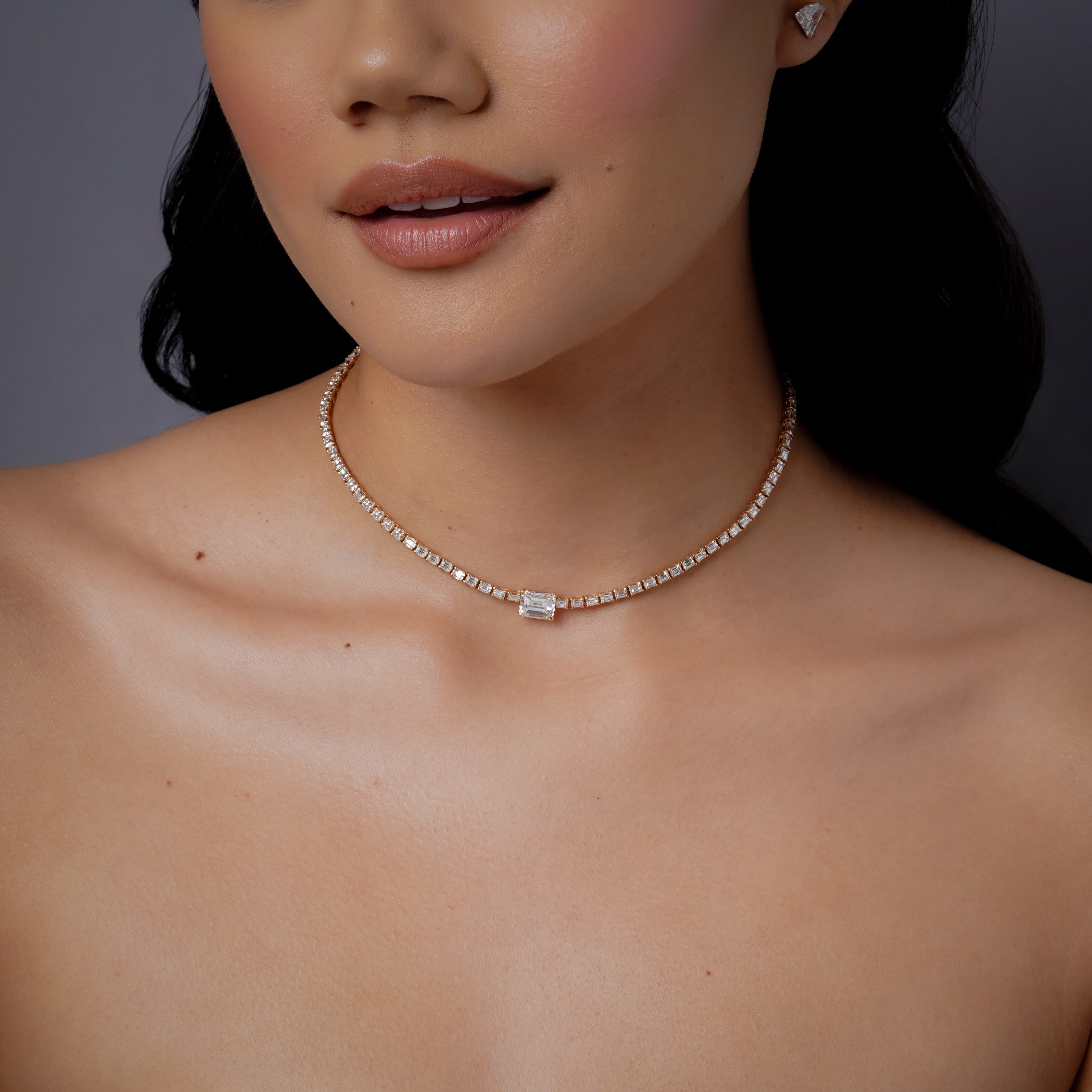 DIAMOND CENTER TENNIS NECKLACE