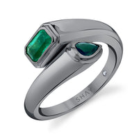 EMERALD BYPASS PINKY RING