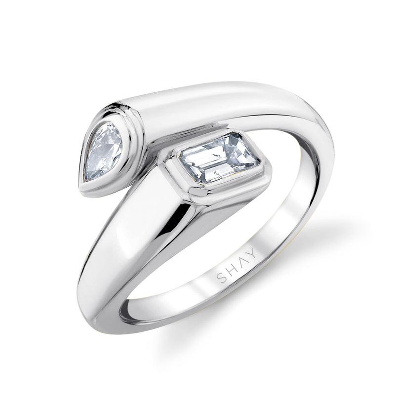 DIAMOND BYPASS PINKY RING