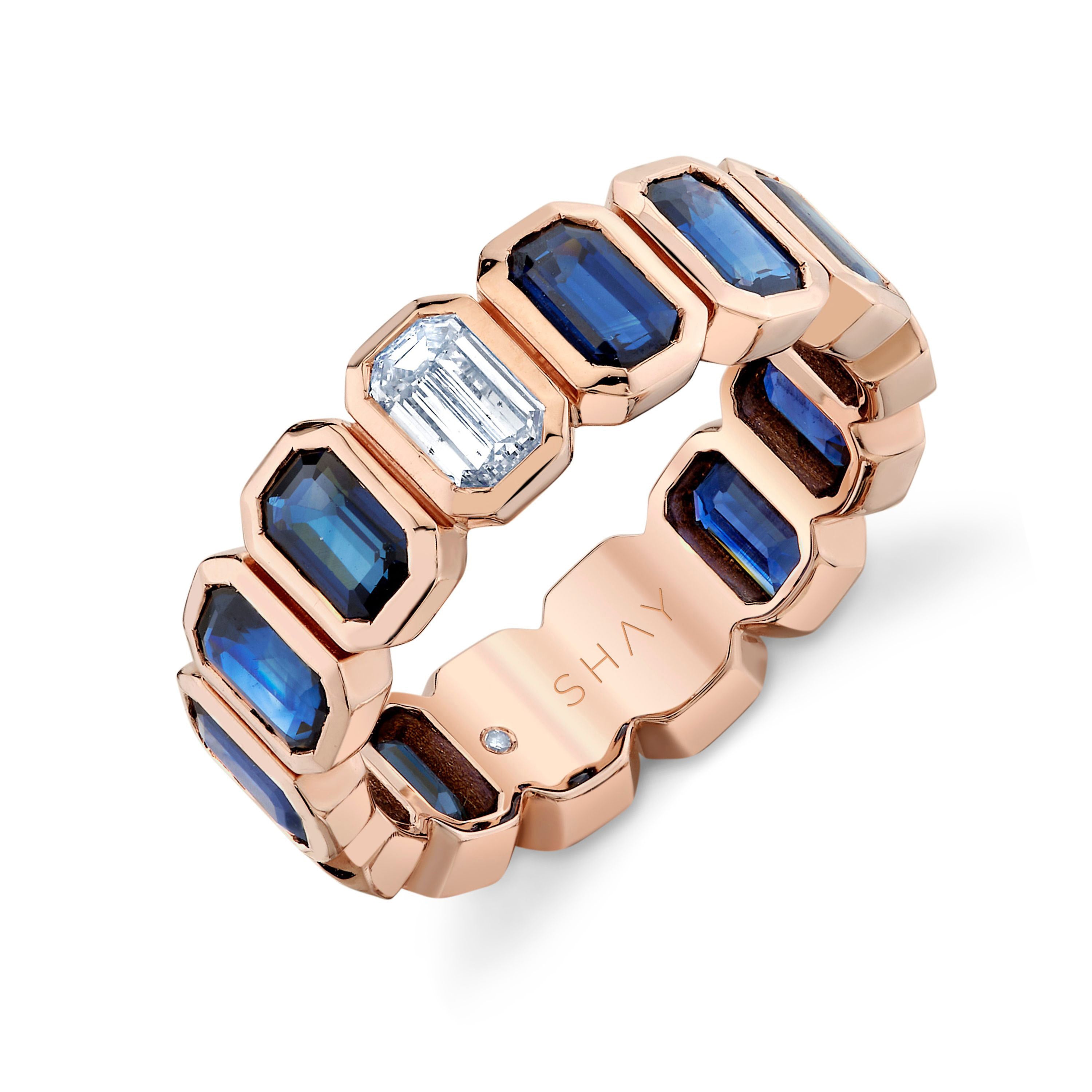 BLUE SAPPHIRE & DIAMOND BEZEL BAND