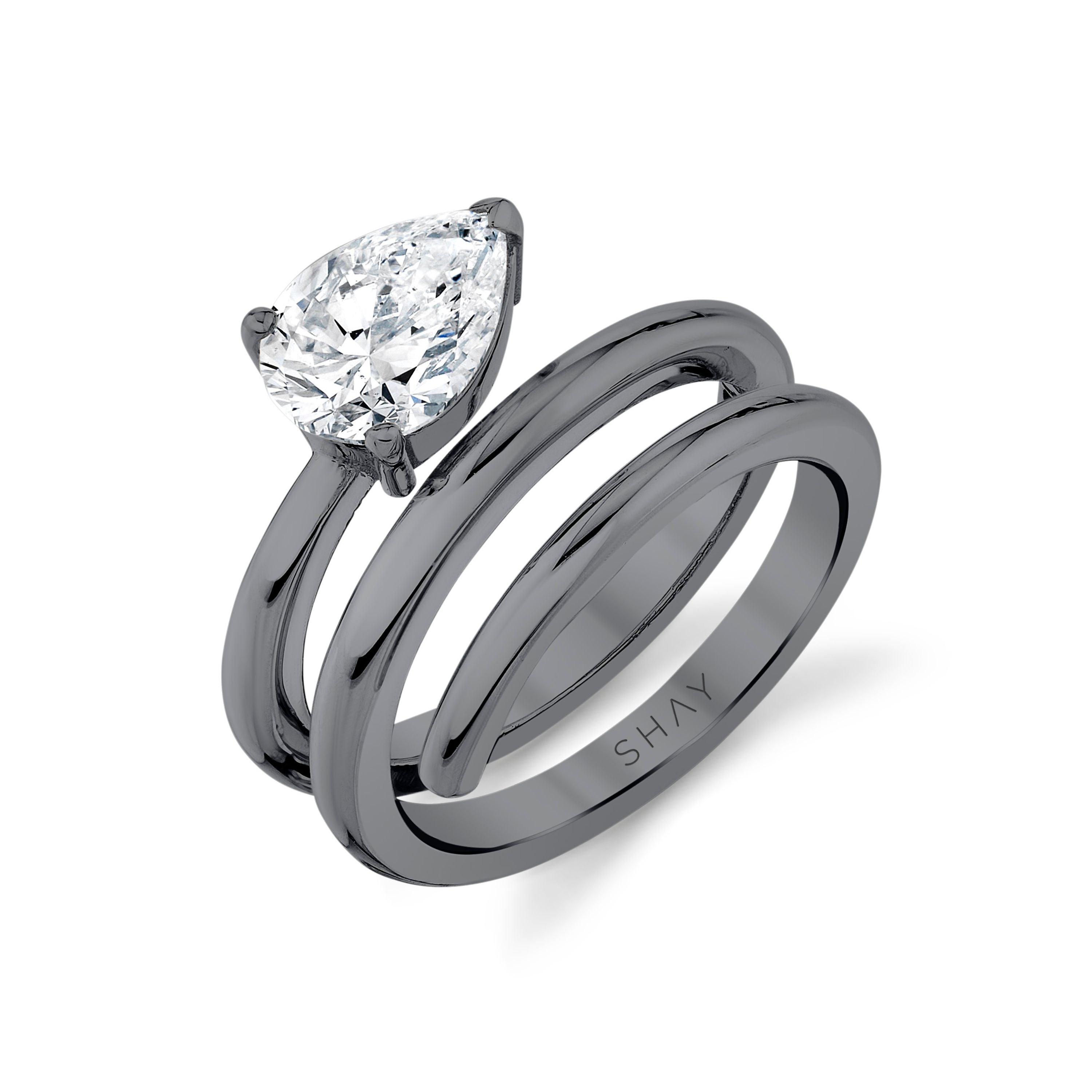 DIAMOND PEAR SPIRAL PINKY RING
