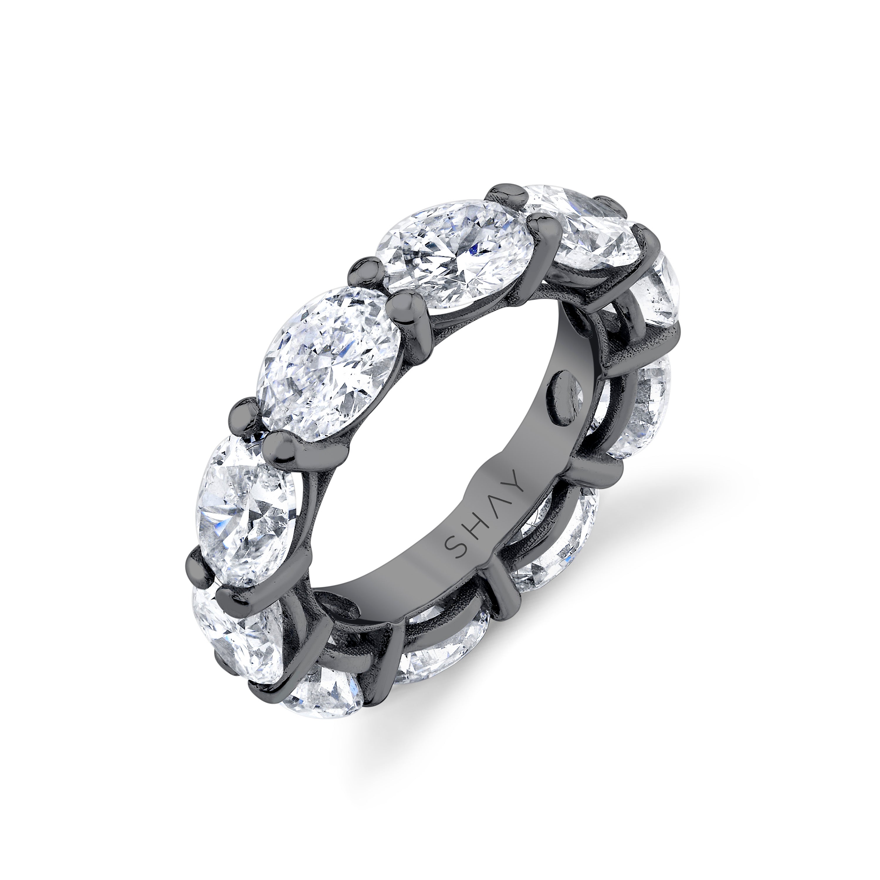 DIAMOND EAST WEST OVAL PINKY RING