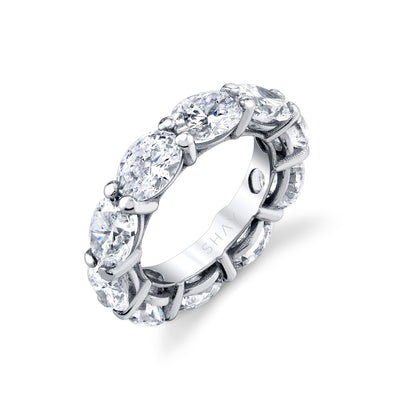 DIAMOND EAST WEST OVAL PINKY RING