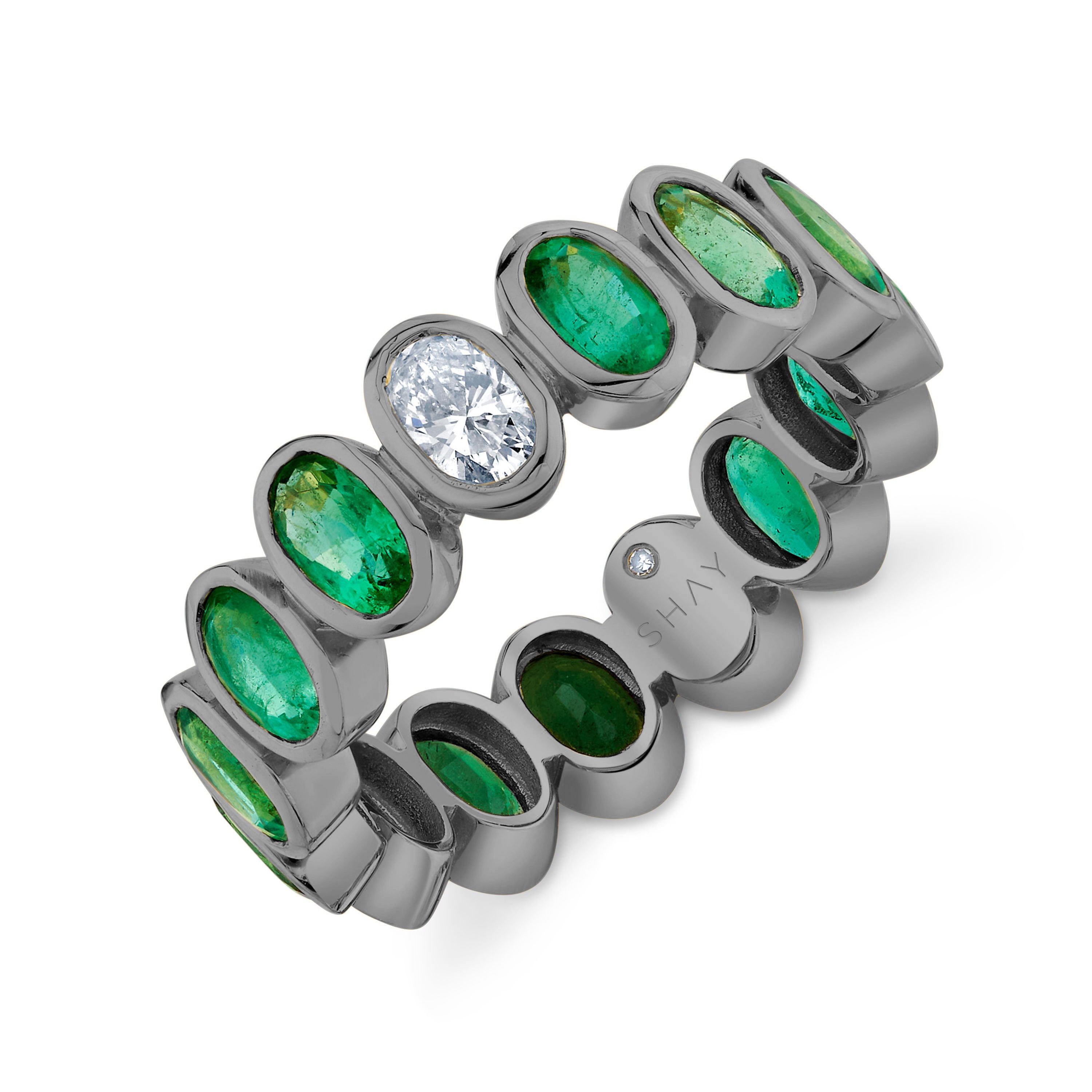 EMERALD & DIAMOND OVAL BEZEL BAND