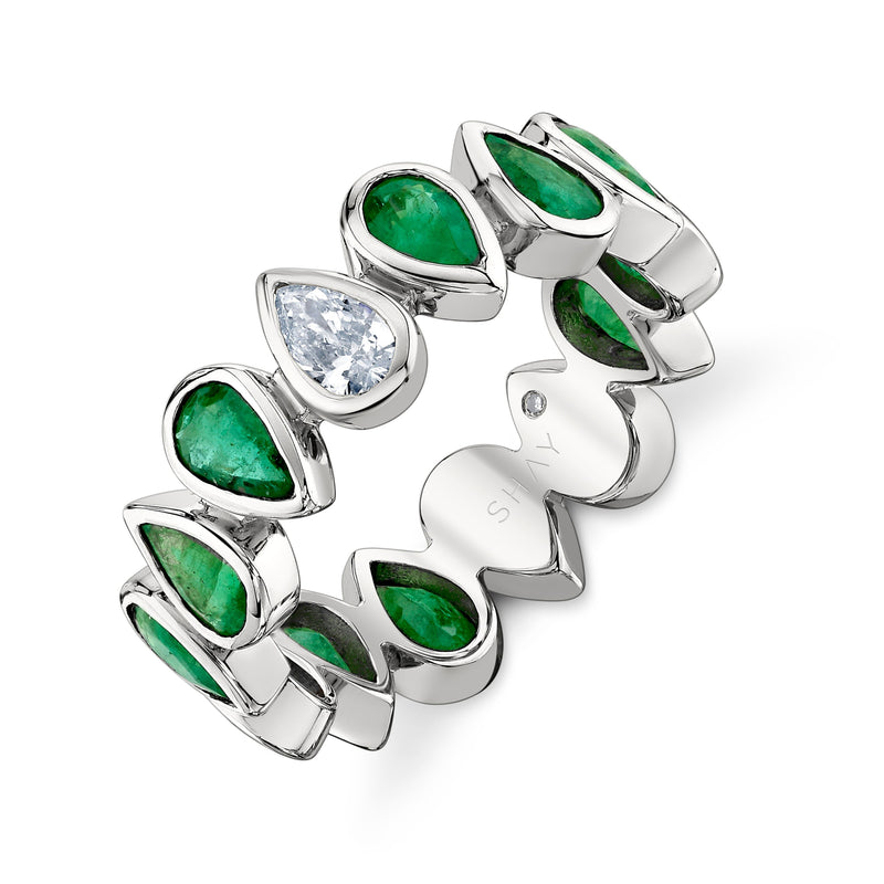 EMERALD & DIAMOND PEAR BEZEL BAND