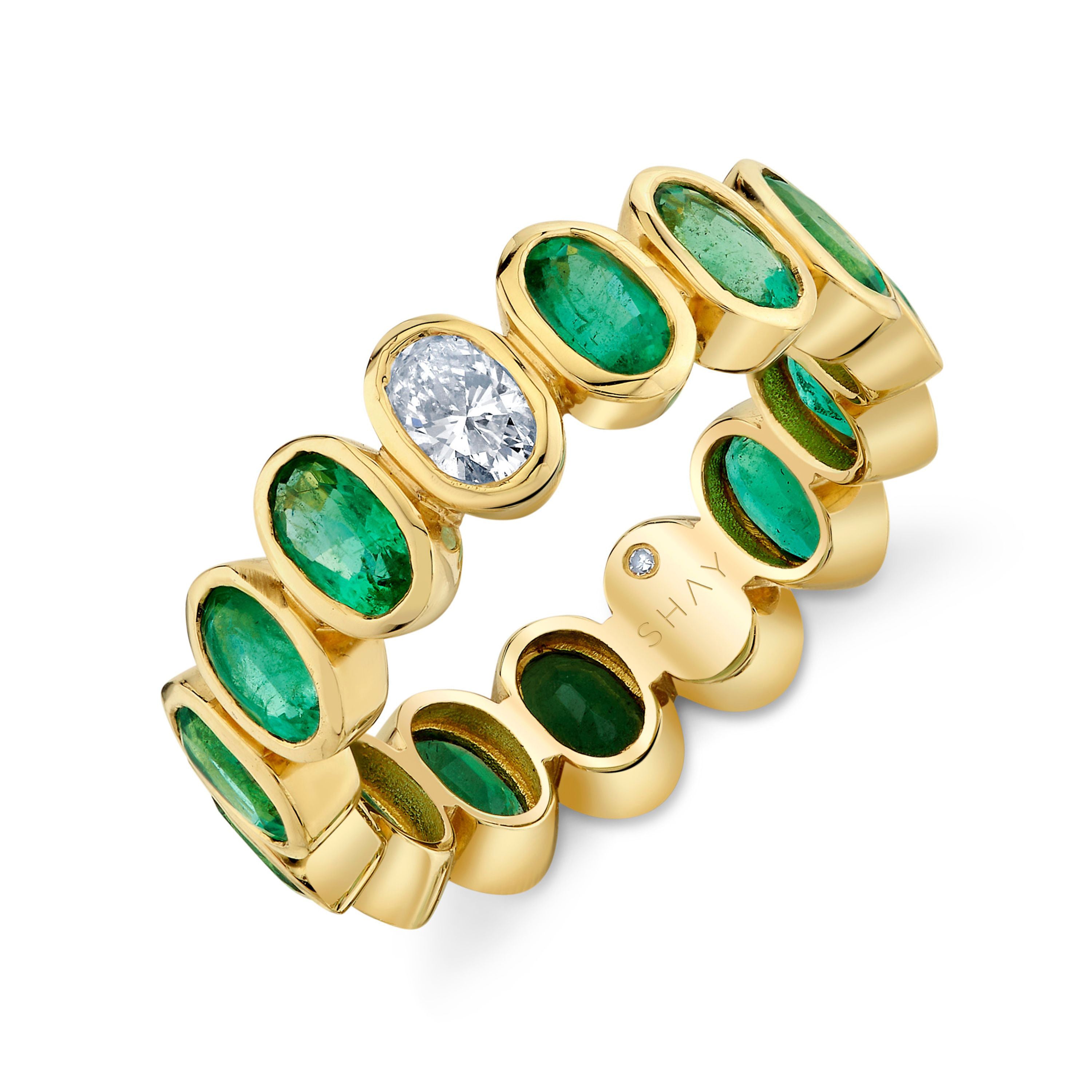 EMERALD & DIAMOND OVAL BEZEL BAND