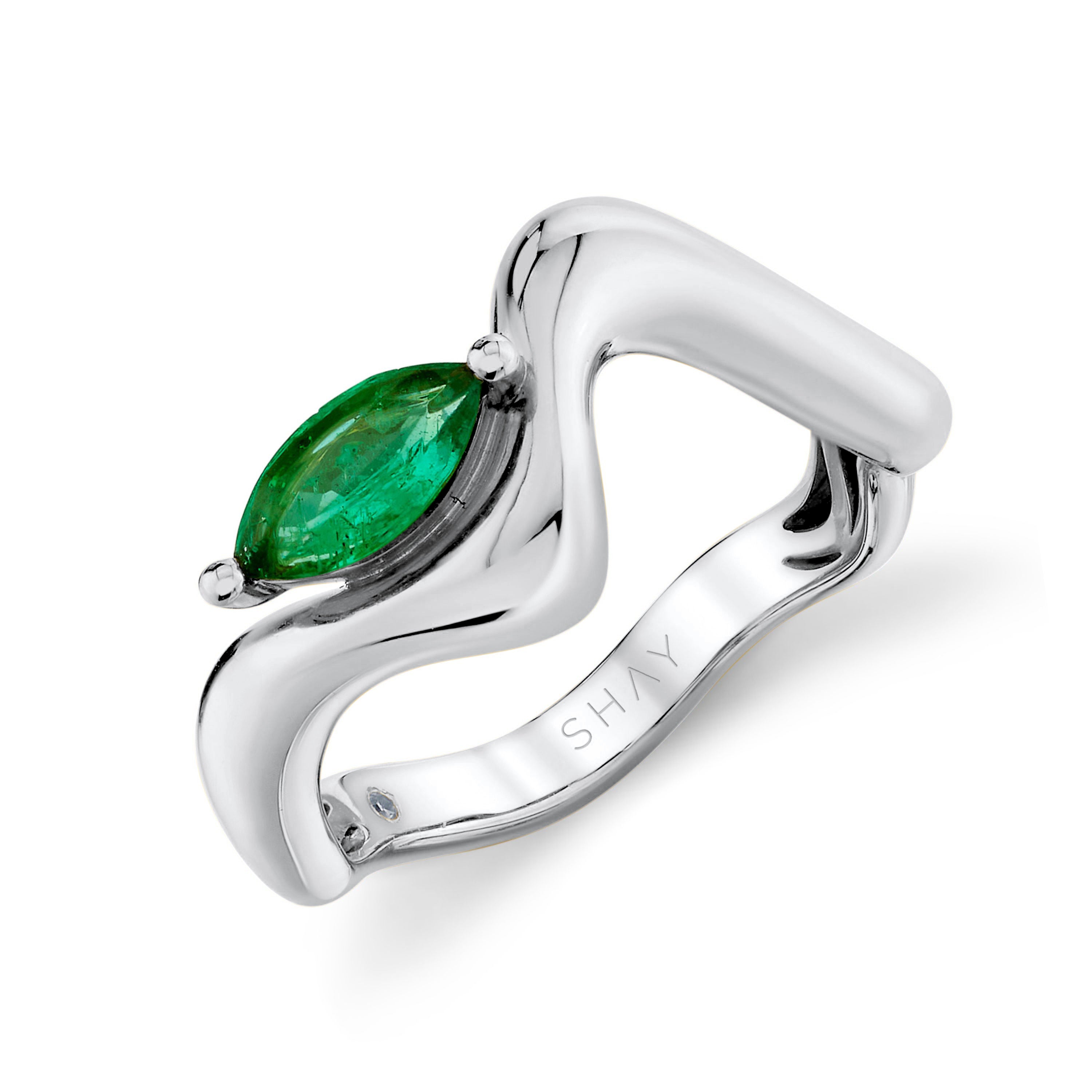 EMERALD MARQUISE WAVE PINKY RING