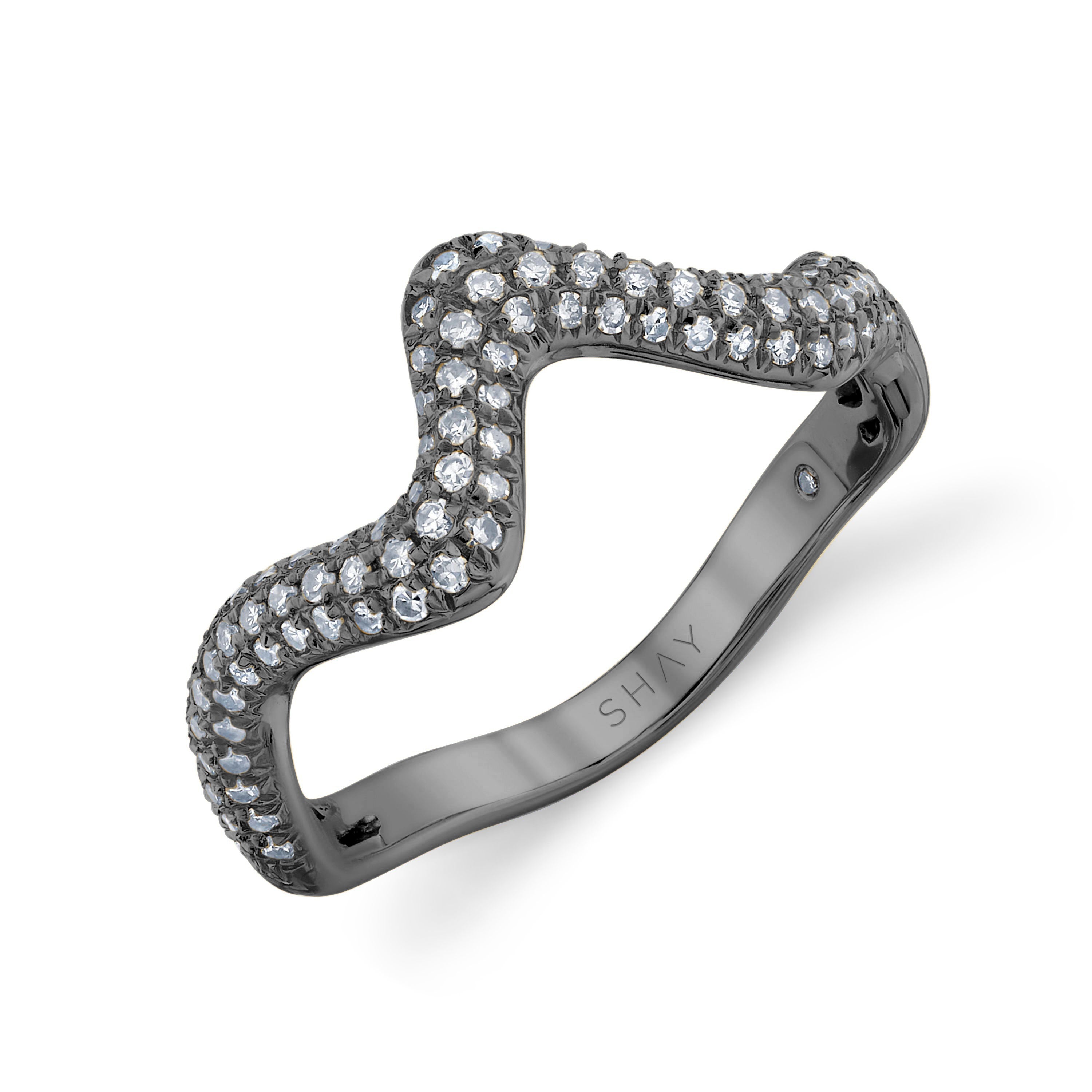 DIAMOND WAVE RING
