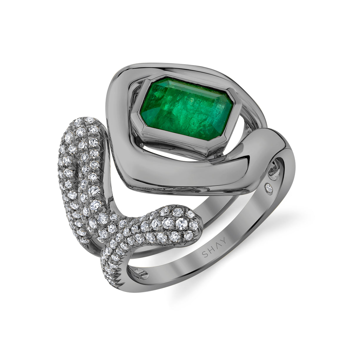EMERALD BEZEL ZAR RING