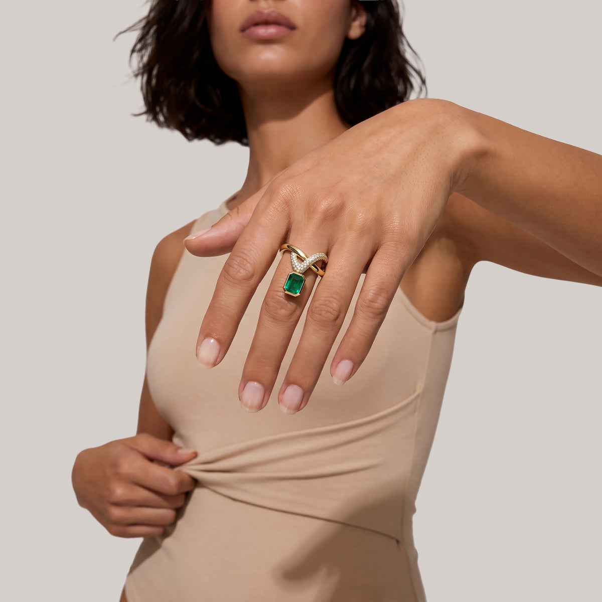 EMERALD FLOATING ZAR RING