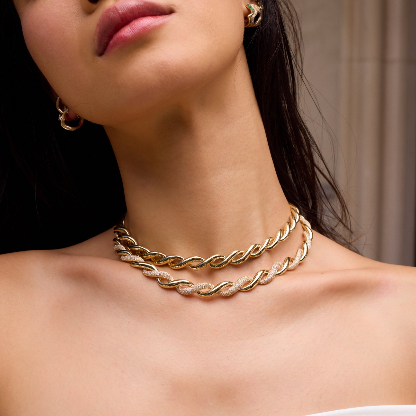 DIAMOND SCULPTED WAVE NECKLACE