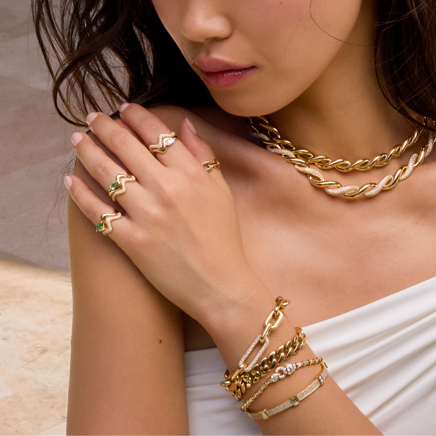 DIAMOND WAVE RING