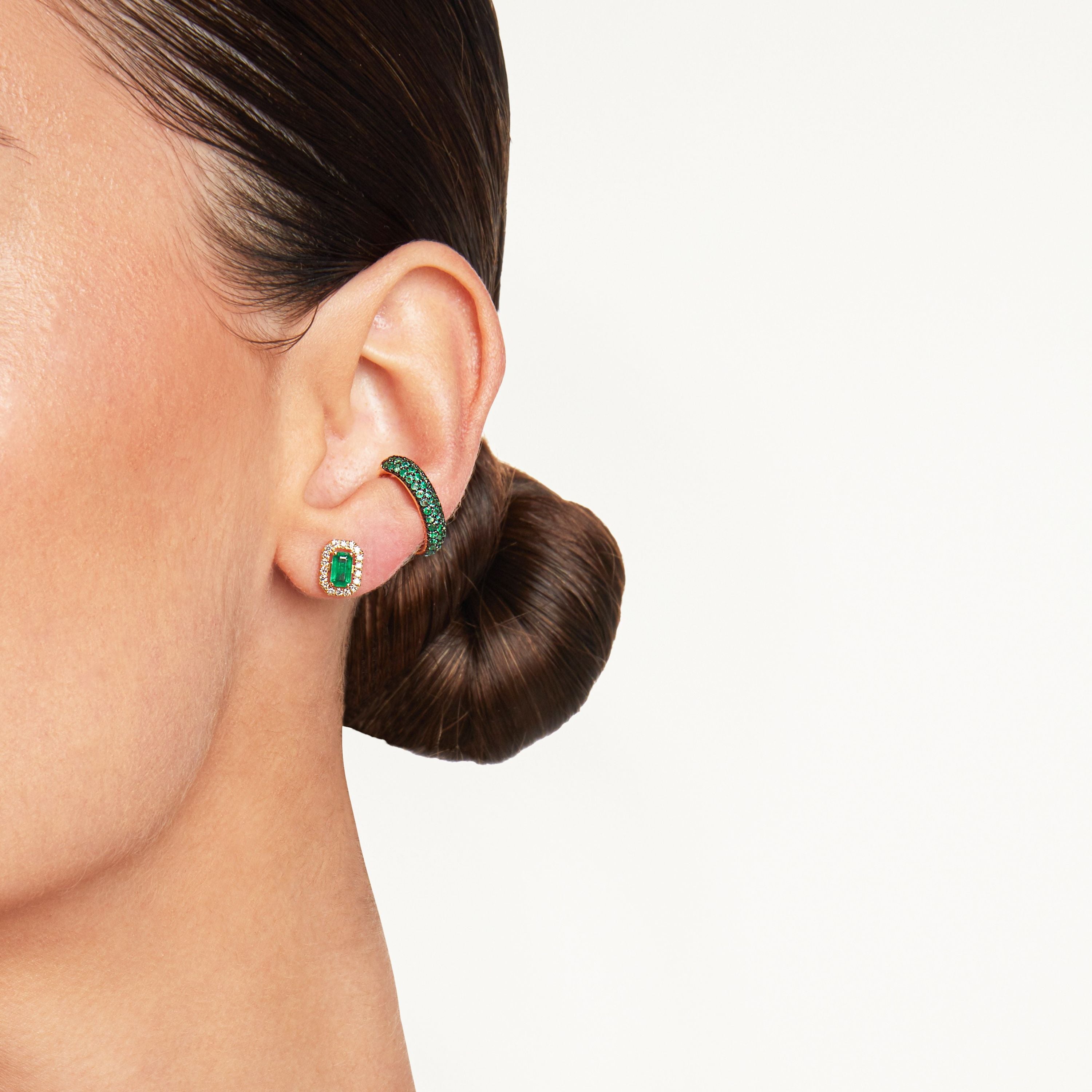 EMERALD JUMBO EAR CUFF
