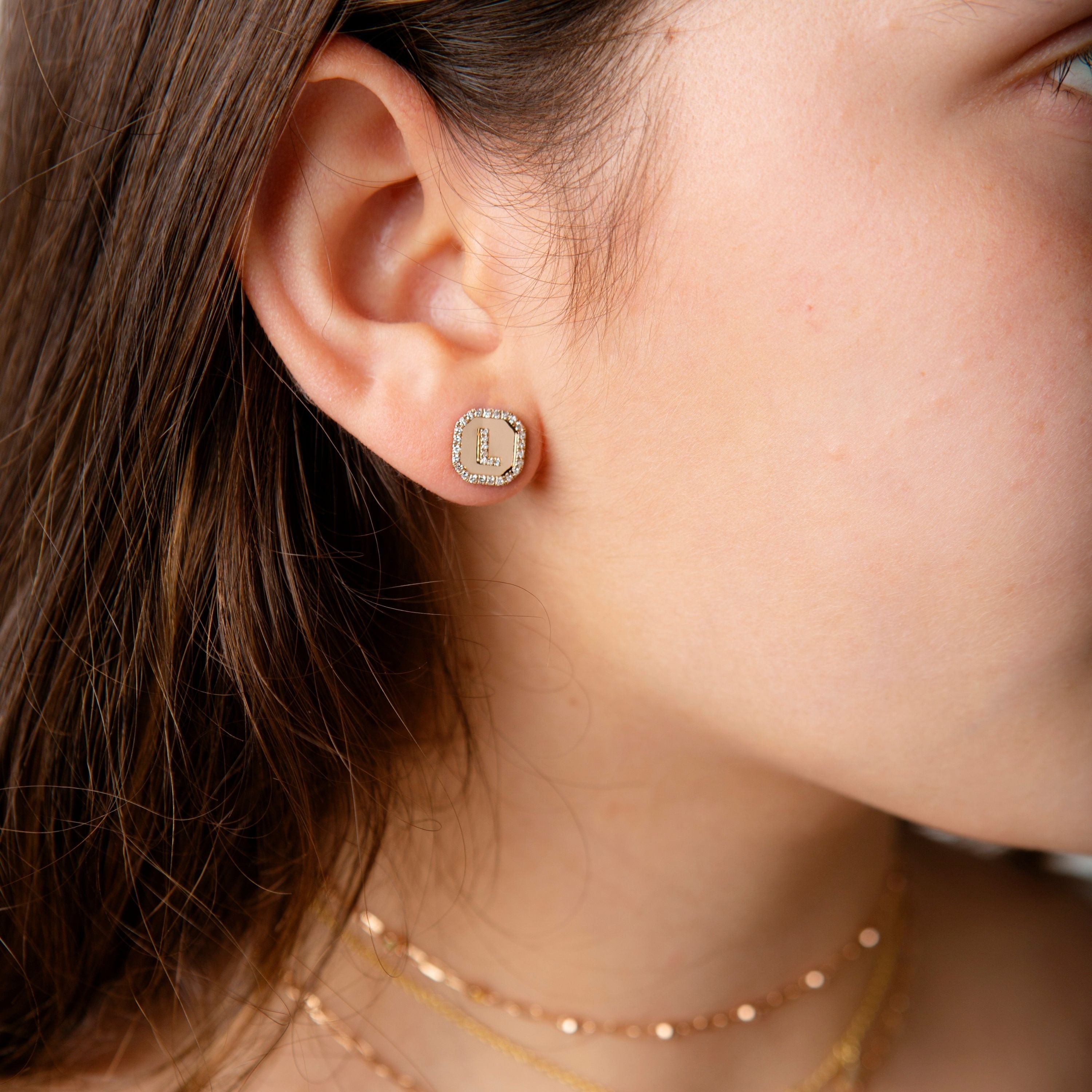 MINI ME DIAMOND INITIAL NAMEPLATE STUD