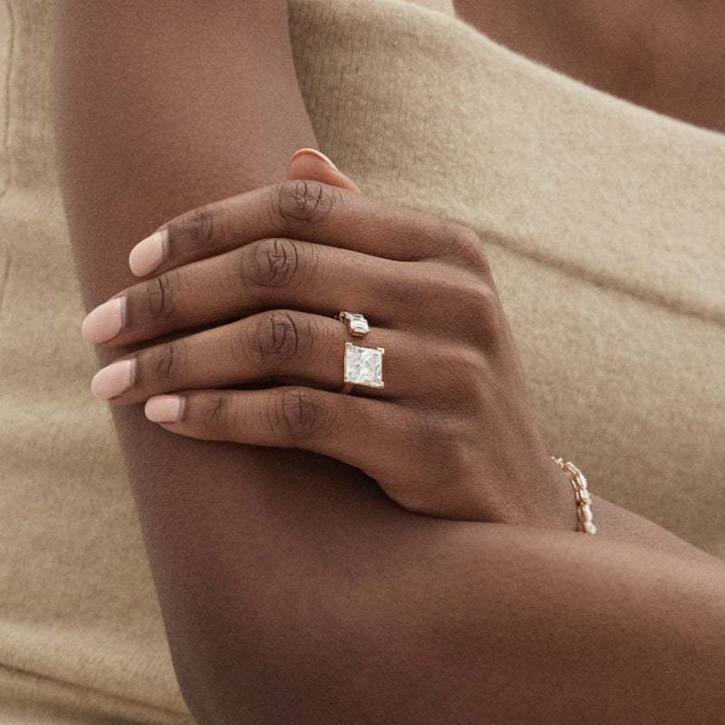 FLOATING PRINCESS DIAMOND RING
