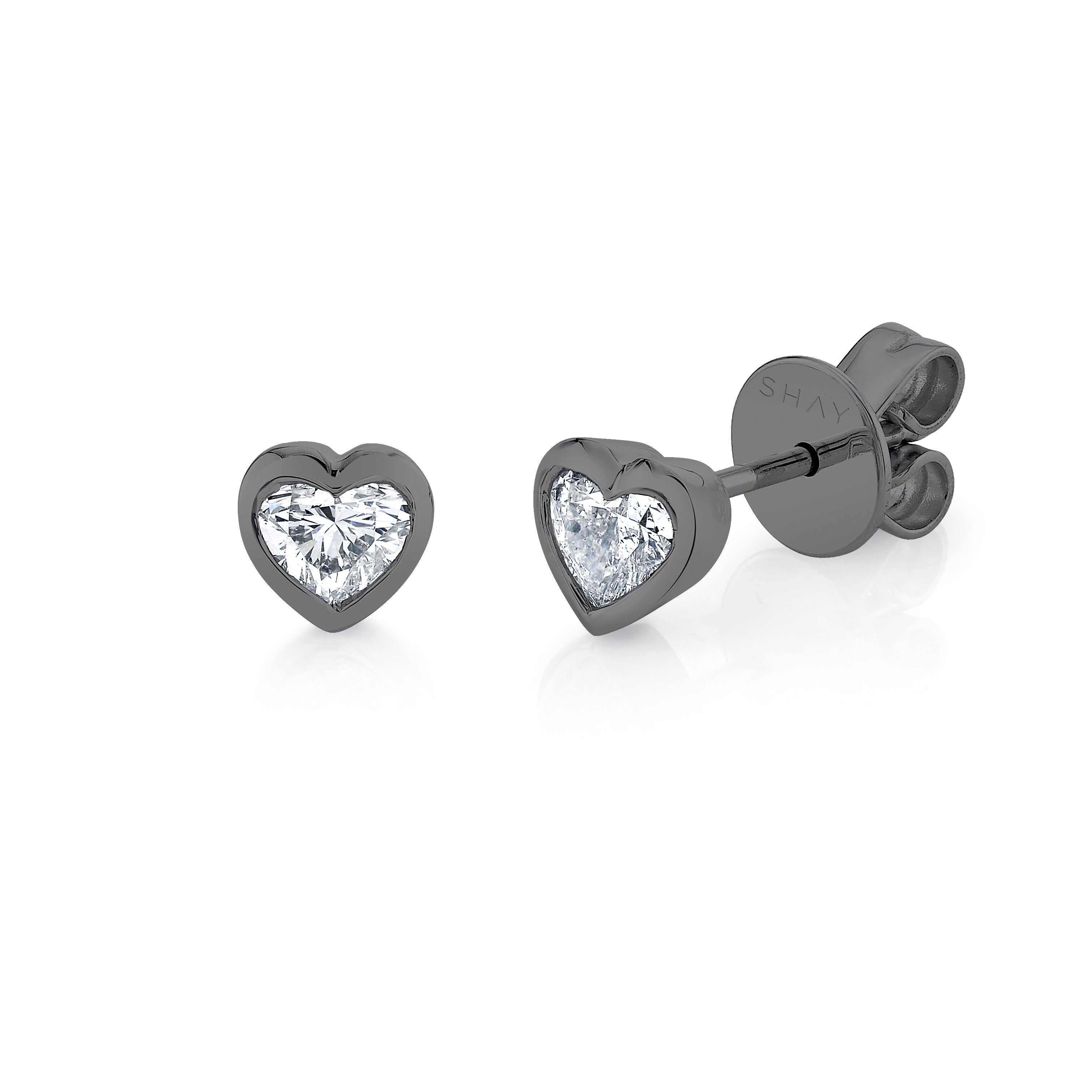 DIAMOND BEZEL HEART STUDS CLASSIC