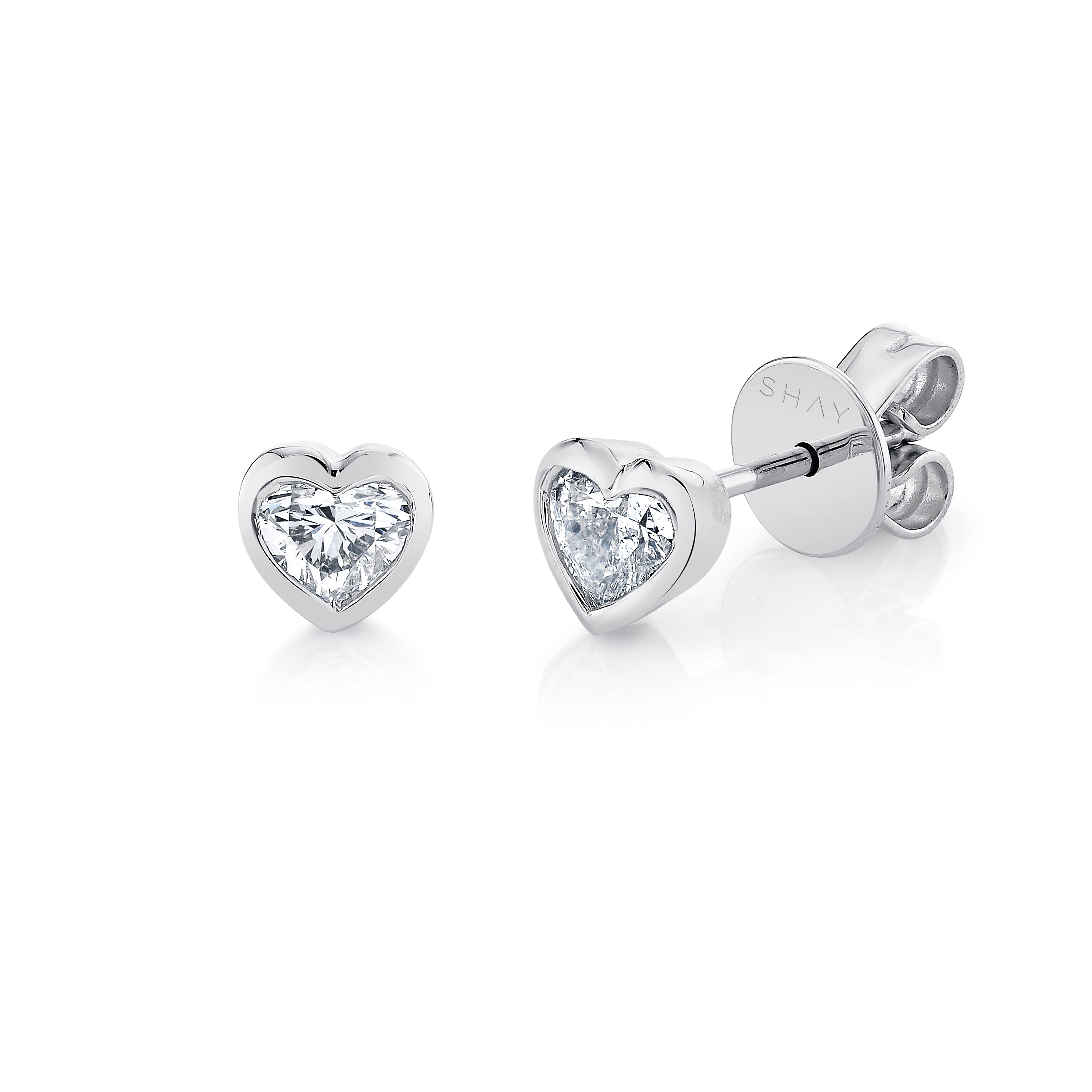 DIAMOND BEZEL HEART STUDS CLASSIC