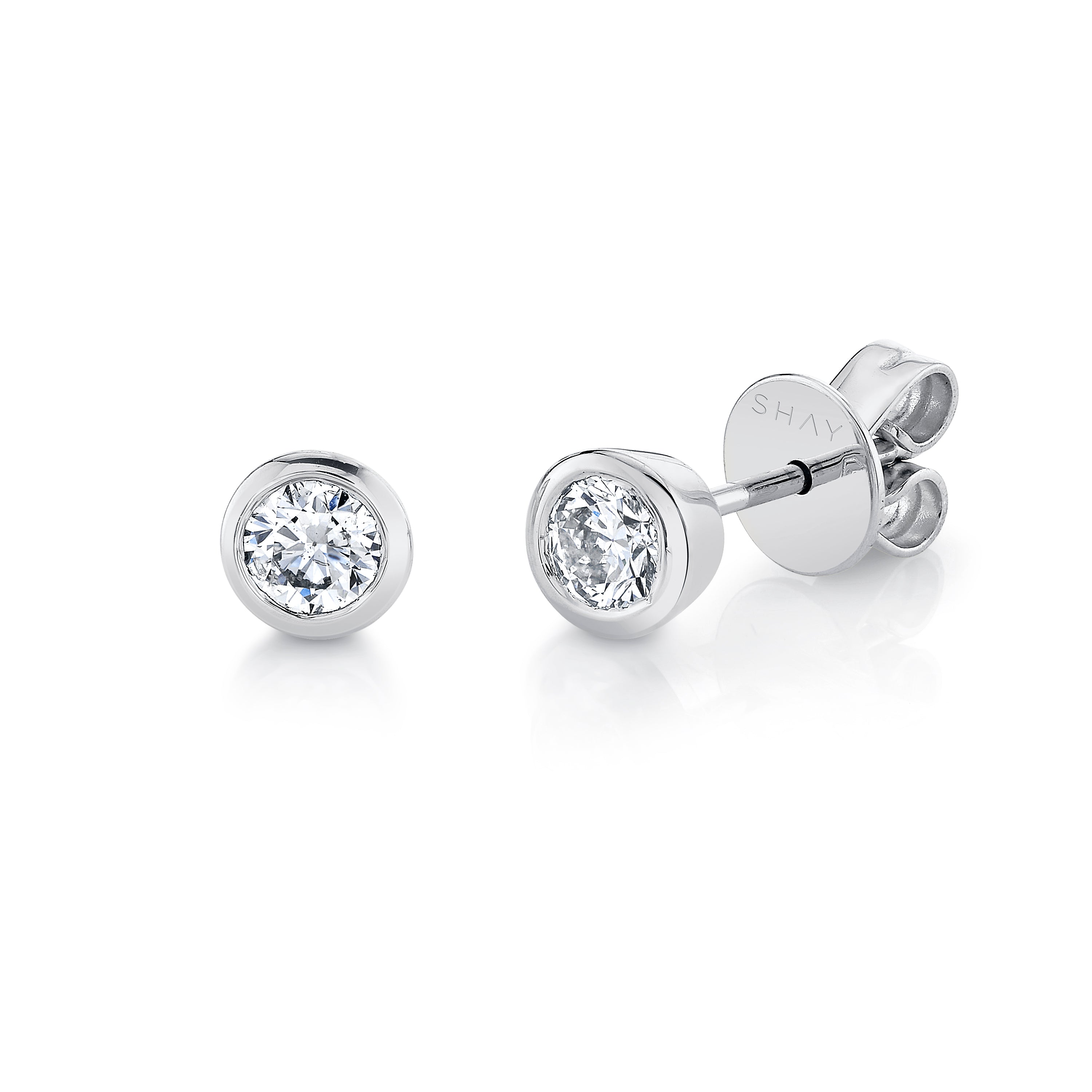 DIAMOND ROUND BEZEL STUDS PETITE