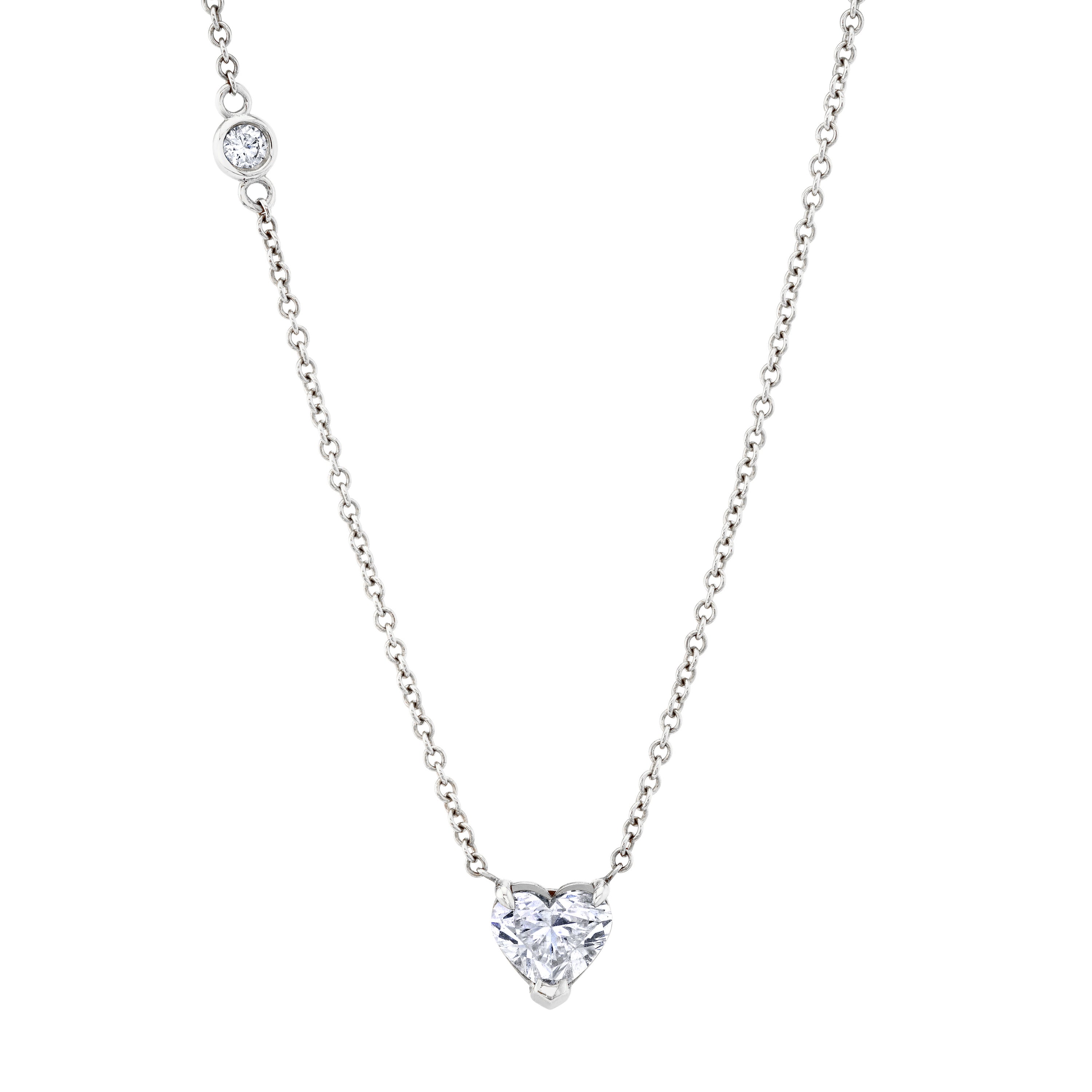 DIAMOND PRONG HEART NECKLACE