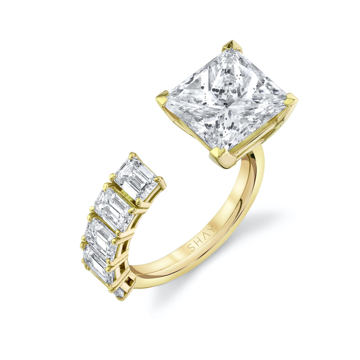FLOATING PRINCESS DIAMOND RING