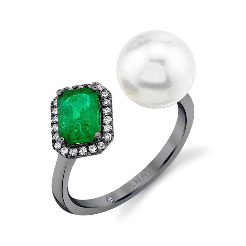 PEARL & EMERALD TILTED HALO TWIN RING