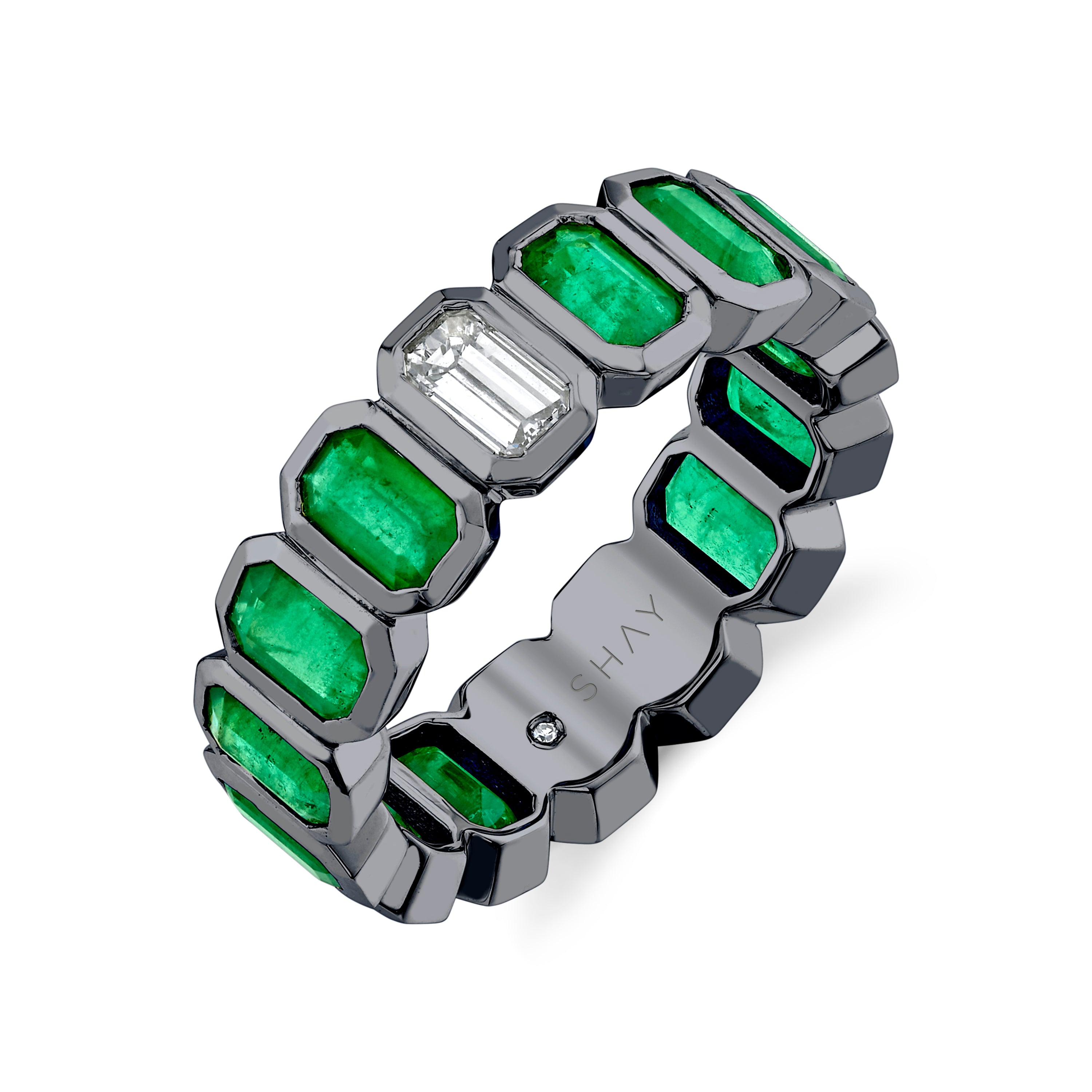 EMERALD & DIAMOND BEZEL BAND