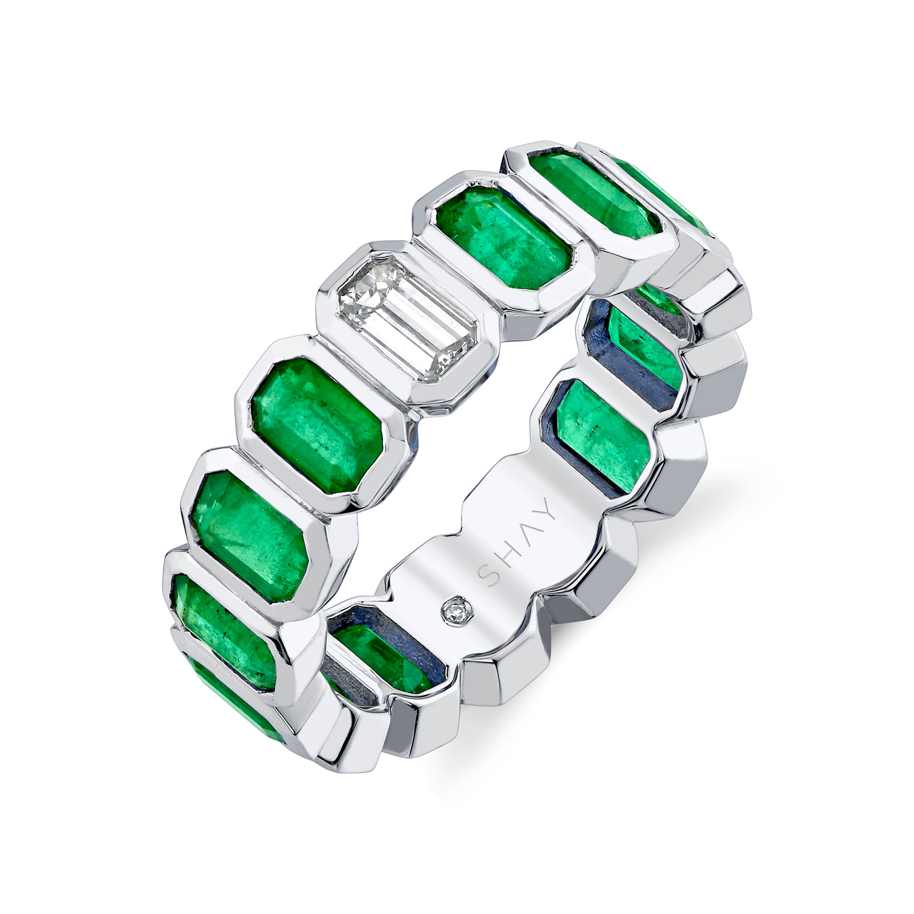 EMERALD & DIAMOND BEZEL BAND