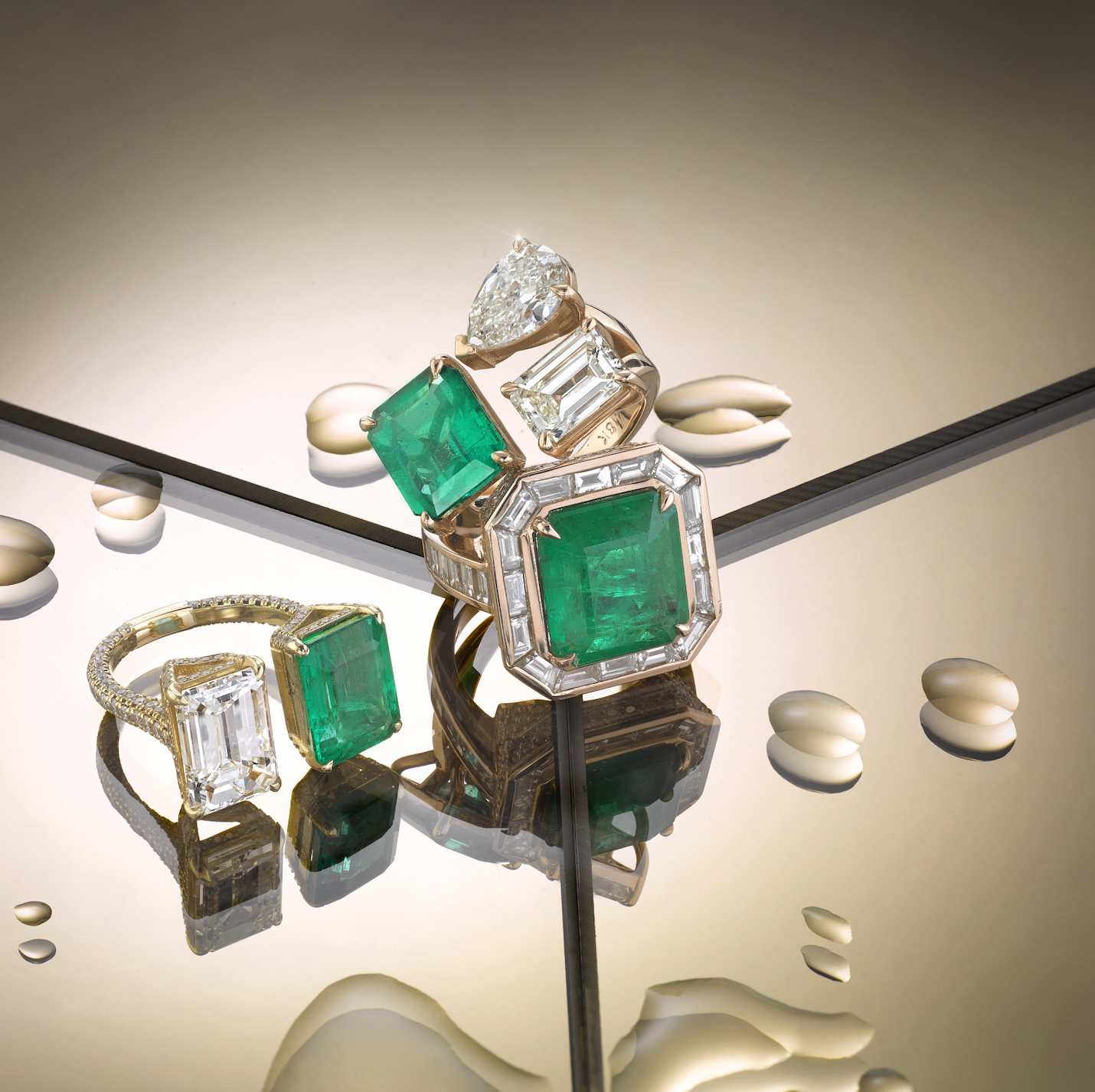 EMERALD & DIAMOND TWIN RING